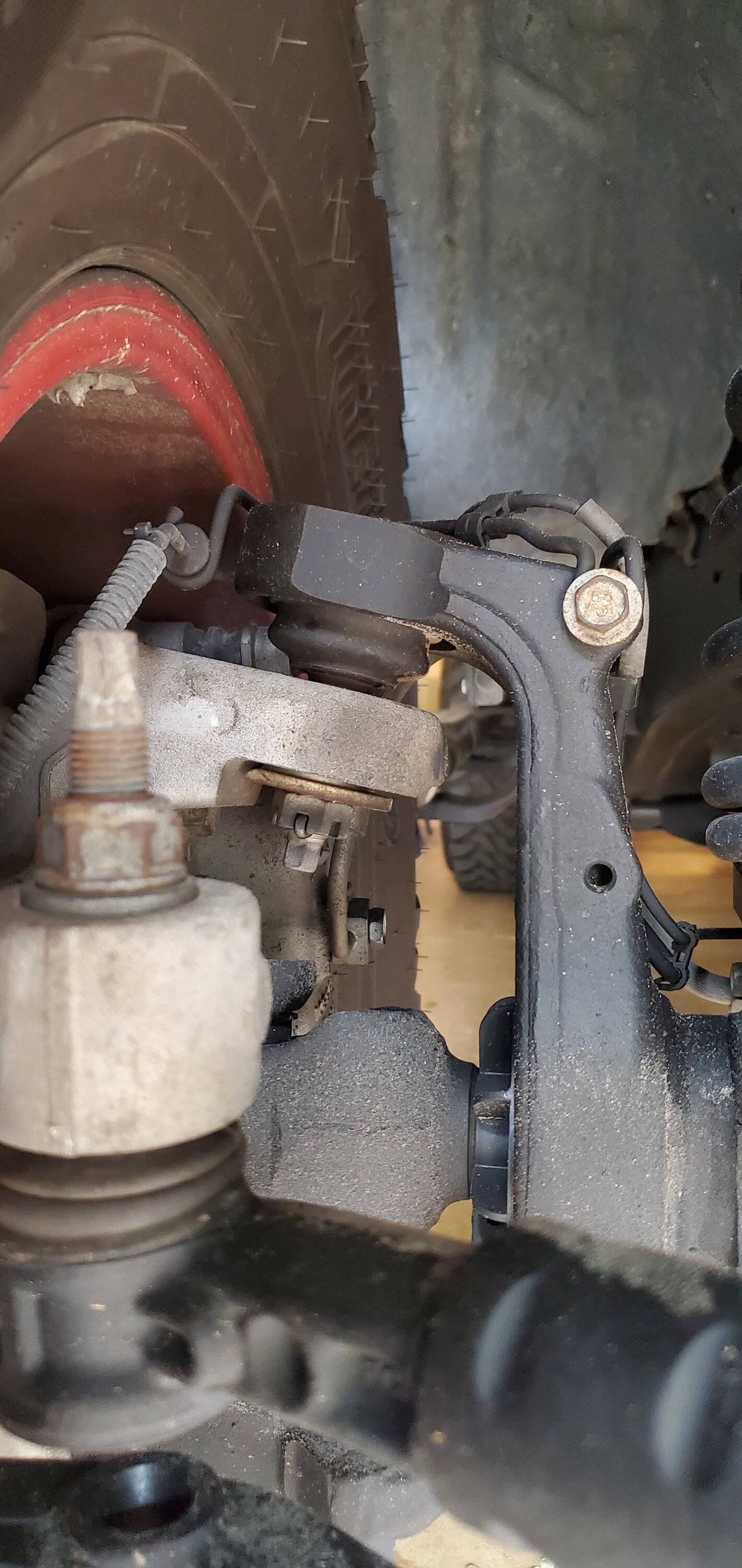 Jeep Gladiator Bent Axle? Positive Tire Camber 20231007_112808