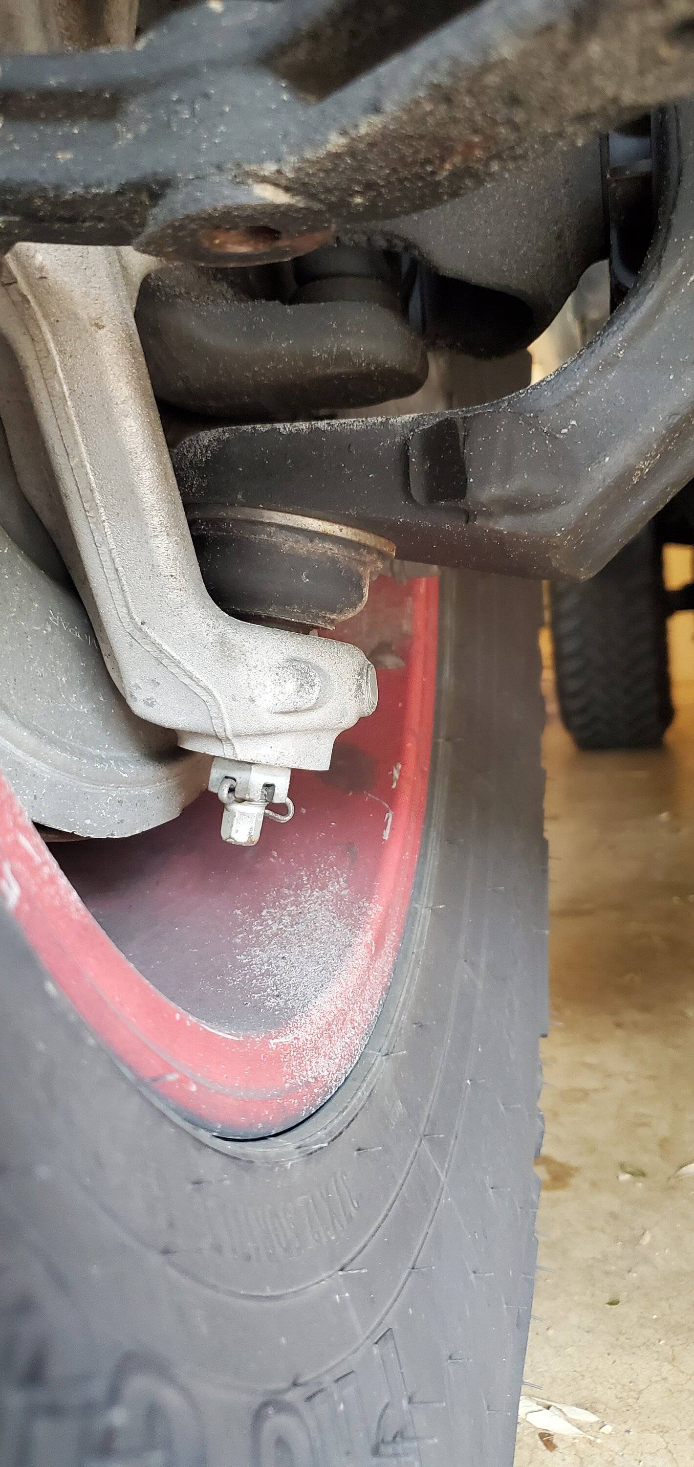 Jeep Gladiator Bent Axle? Positive Tire Camber 20231007_112816
