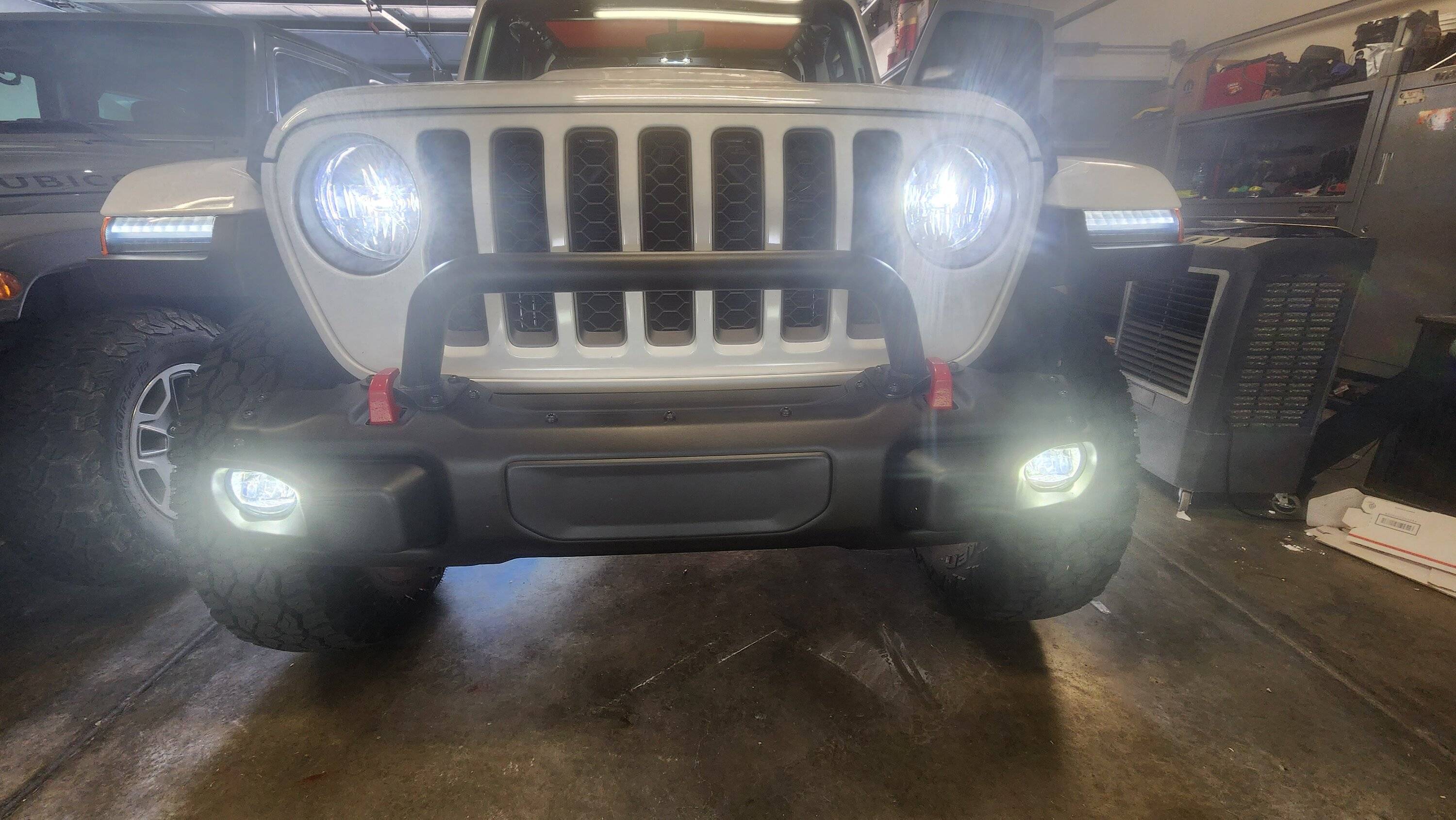 Jeep Gladiator Right front marker lamp issue 20231007_150950