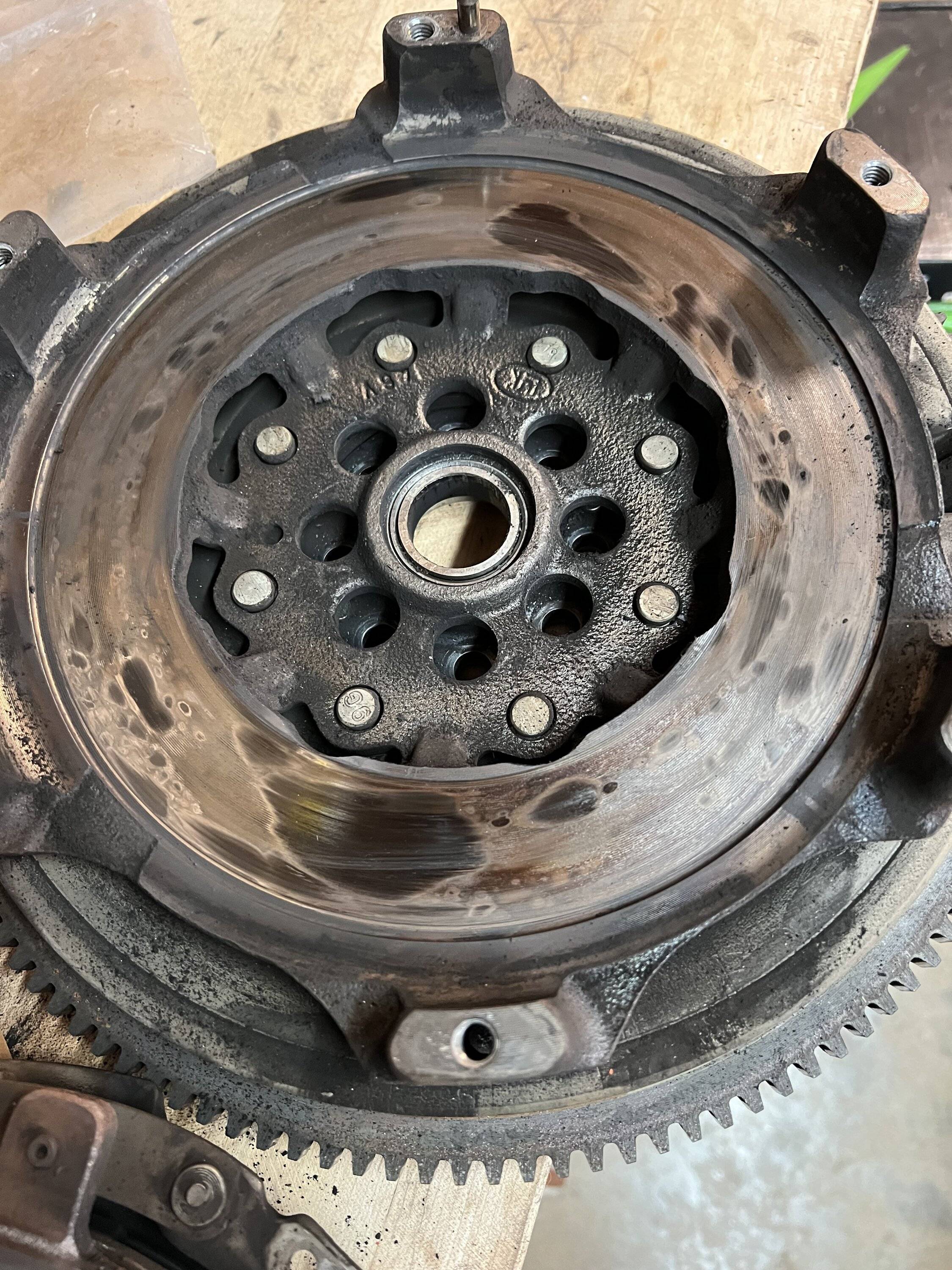 Jeep Gladiator Pics & examination of 70,000 mile factory clutch IMG_2594