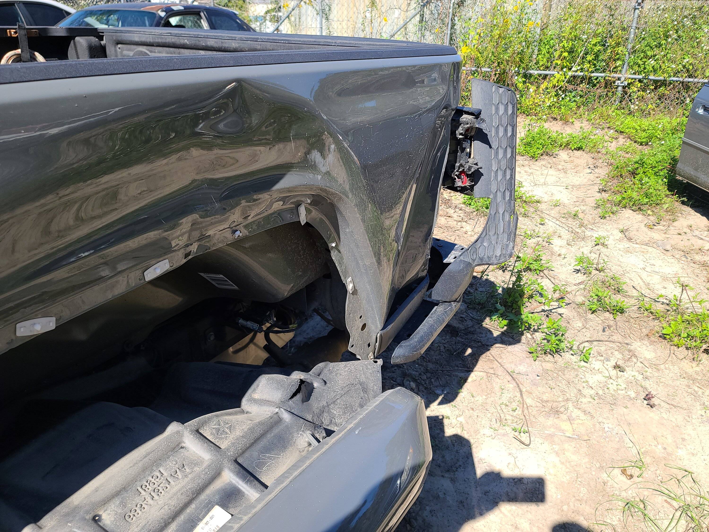 Jeep Gladiator So i got rear ended, need a bed 20231009_112603