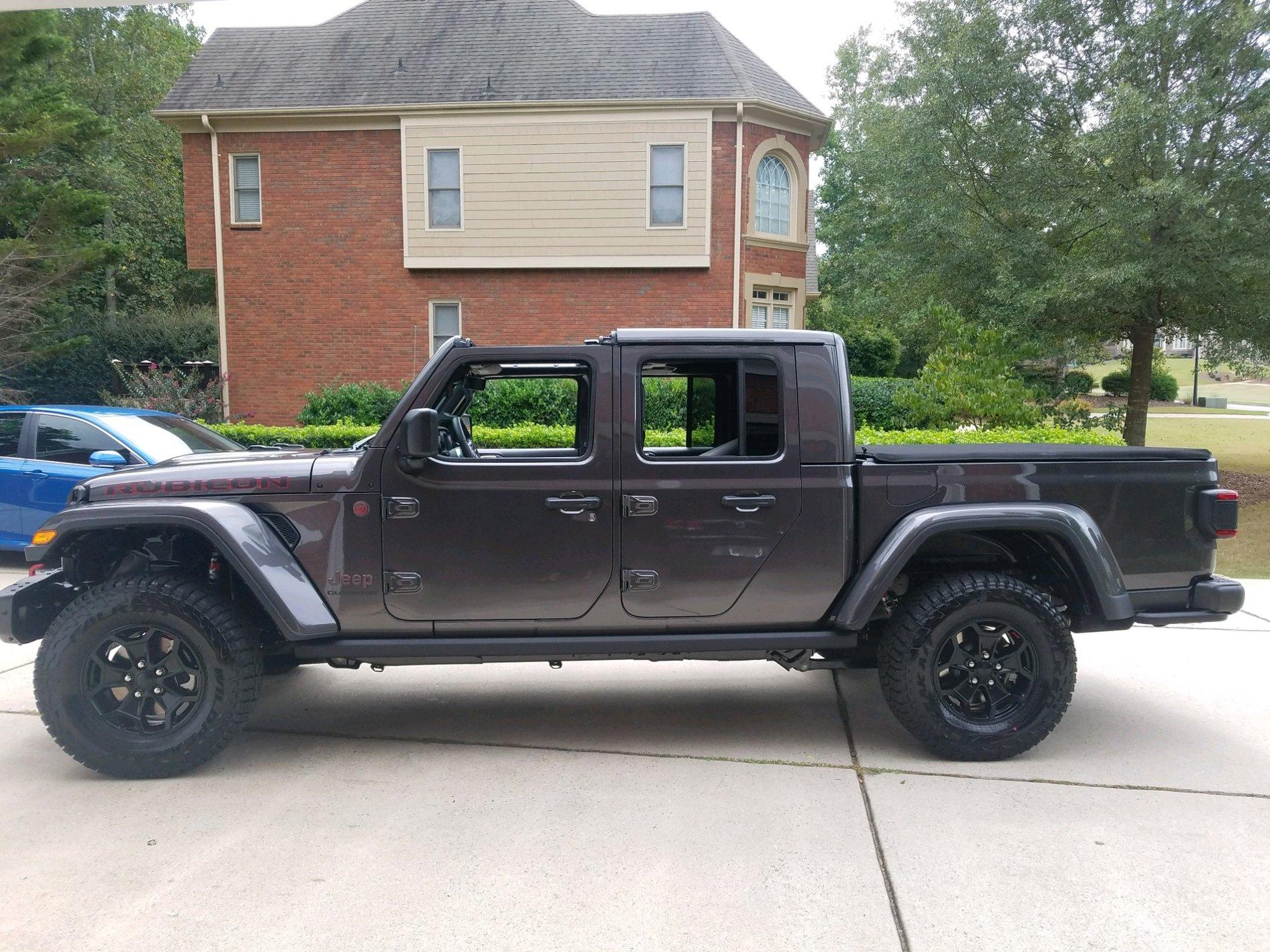 Jeep Gladiator First Granite Crystal VIN# Post Here 1F7DDD57-BEB8-455A-9F48-33A392A5782E