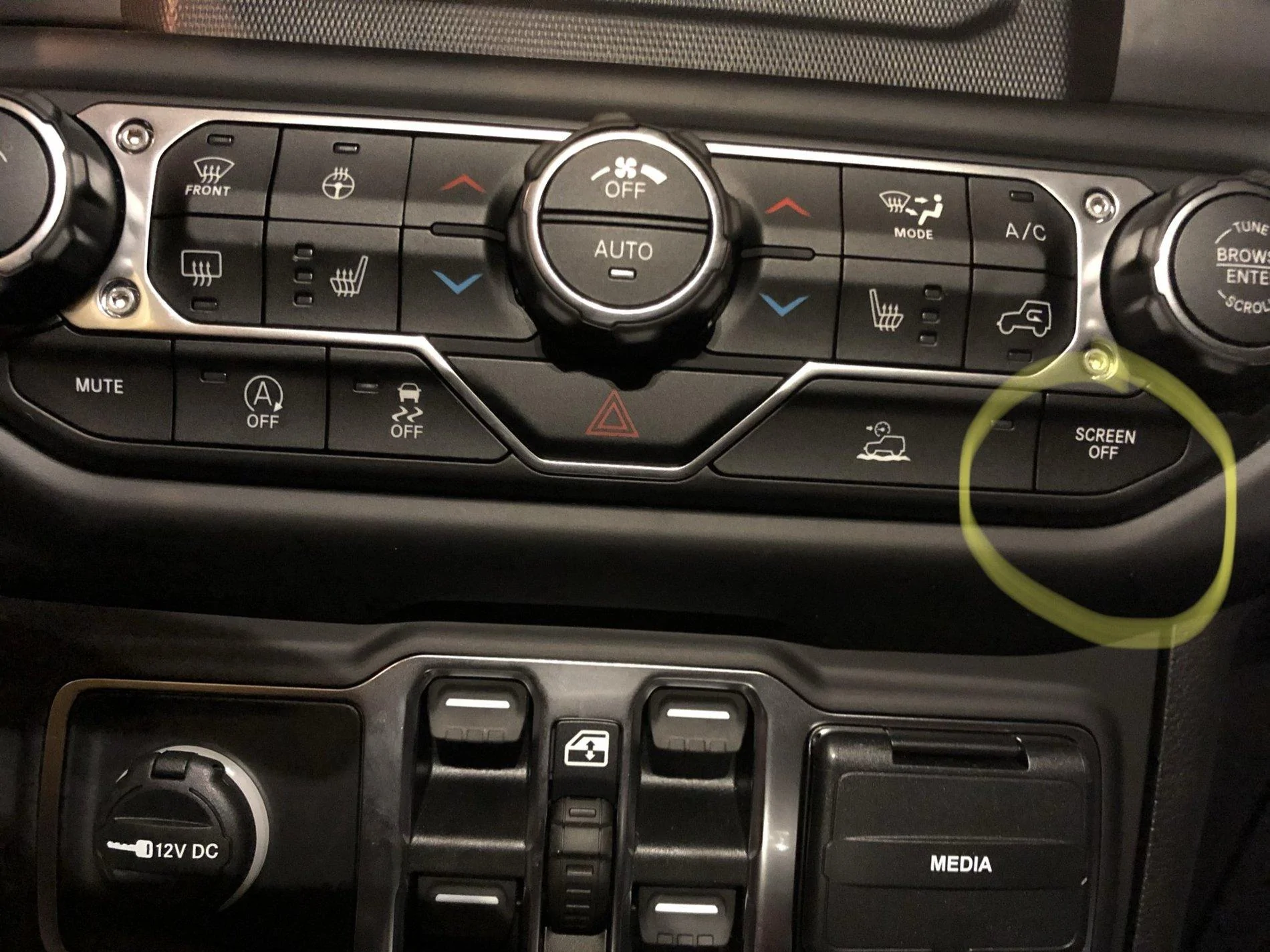 Jeep Gladiator Ability to turn off UConnect display but keep radio ON 9E3AA17D-68EC-45AA-9FFF-536DE630DEEE