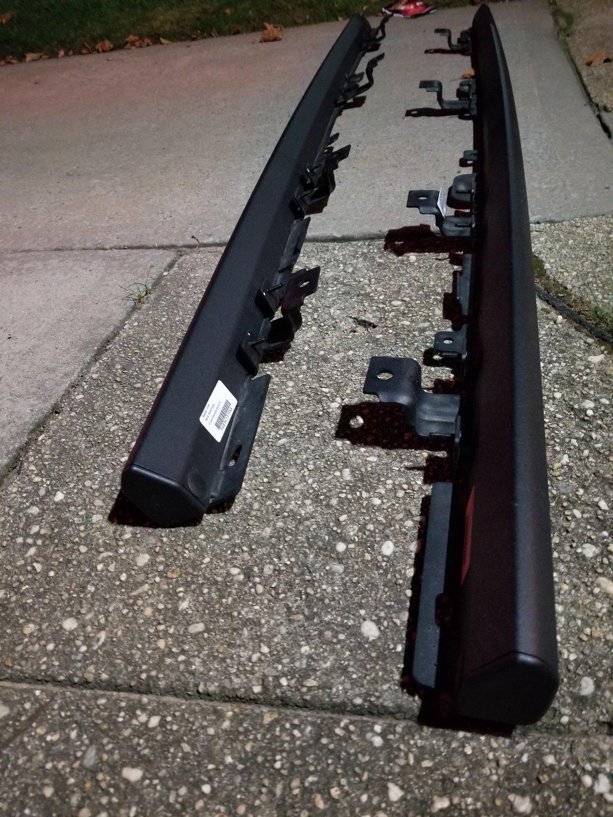 Jeep Gladiator Rock Rails ..$300  neg. Long Island NY here 20190918_211011