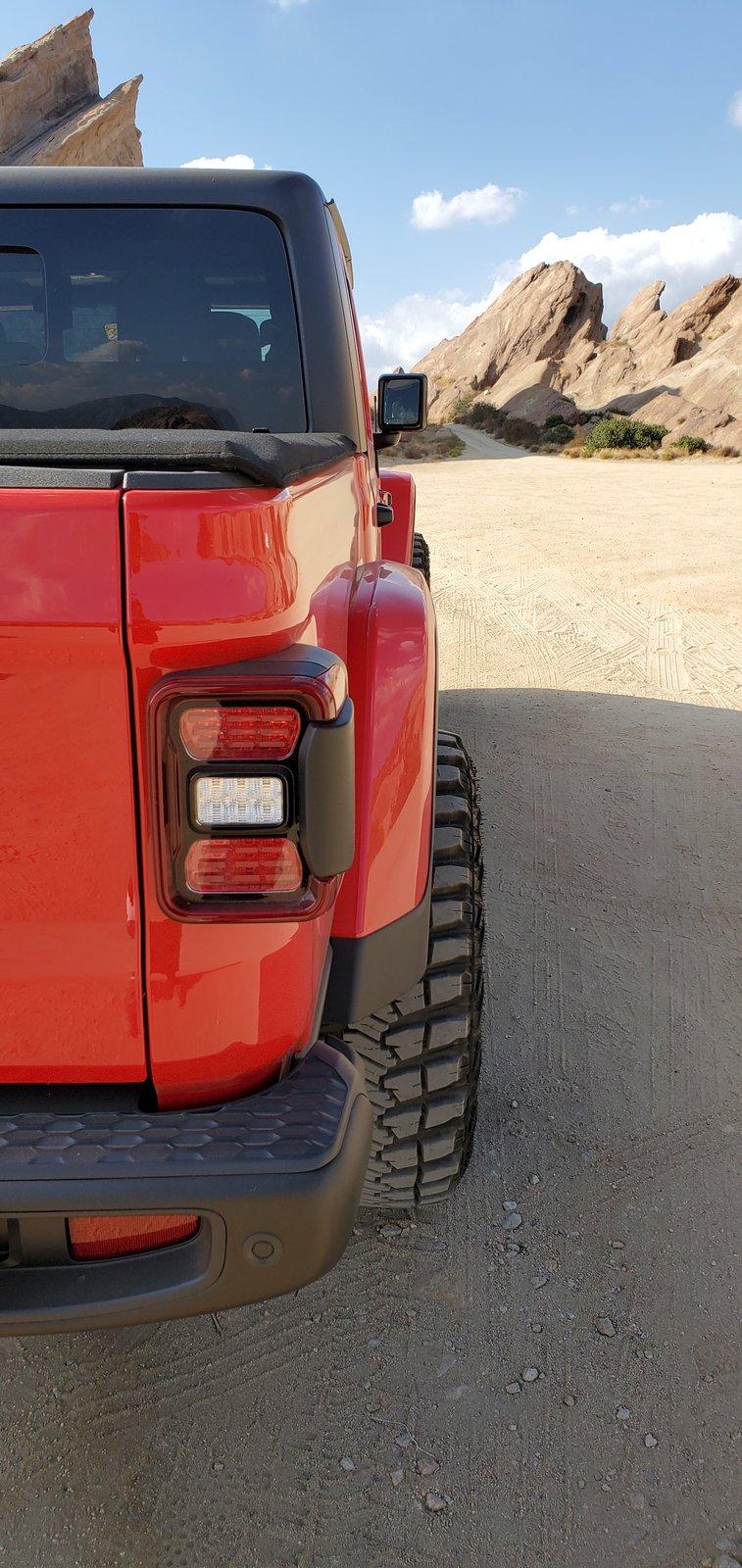 Jeep Gladiator FIRECRACKER RED Gladiator JT Club 20190919_155955