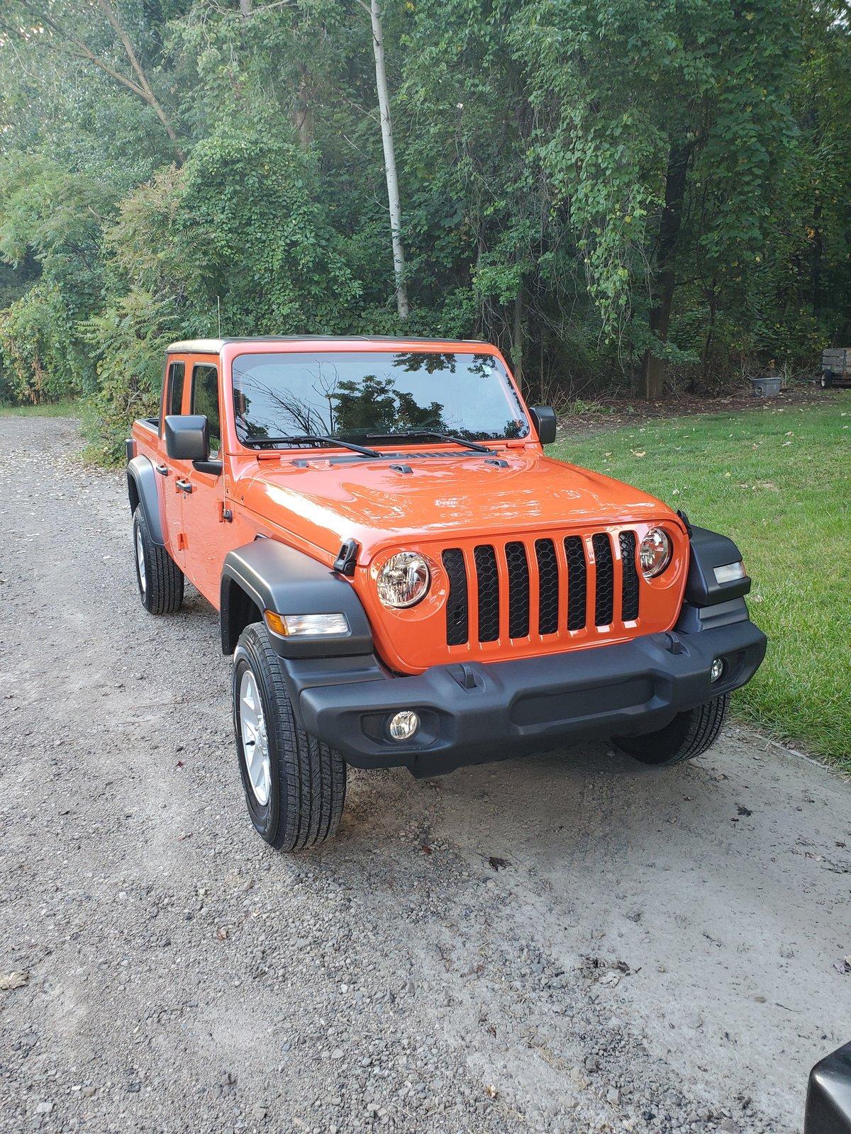 Jeep Gladiator Took Delivery of Your JT? Sign in Here! 20190916_184328