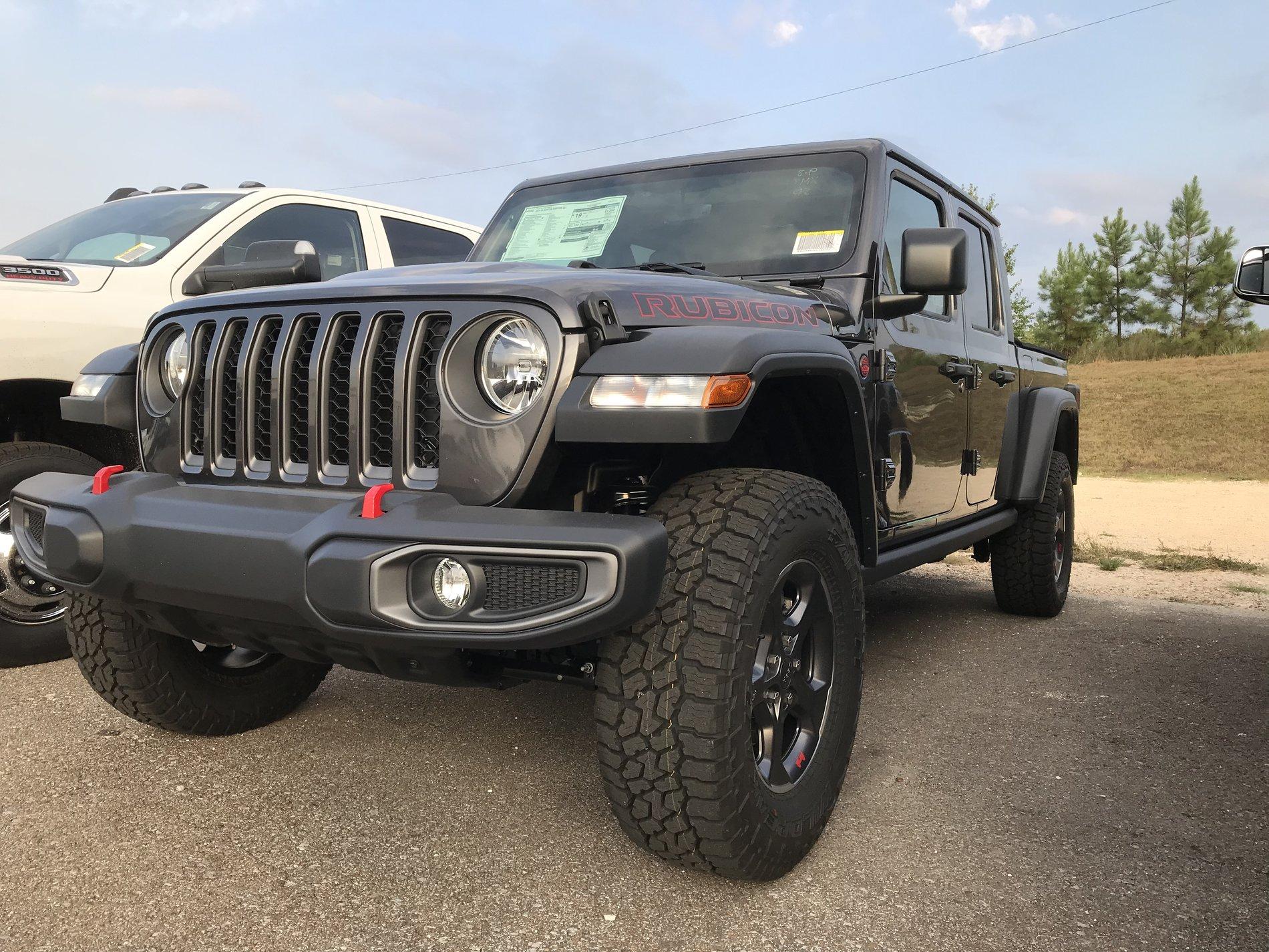 Jeep Gladiator Gladiator Window Sticker and Build Sheet Order Tracking 70194B03-8D76-413C-A1EF-2DEC6C754F0C