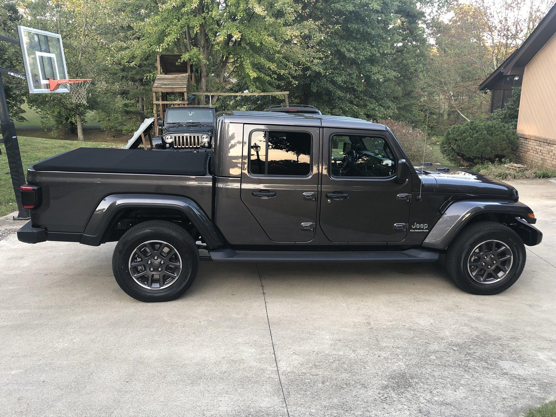 Jeep Gladiator First Granite Crystal VIN# Post Here 8998BA6F-1F60-400F-B2D9-7A2B7CDC71CD