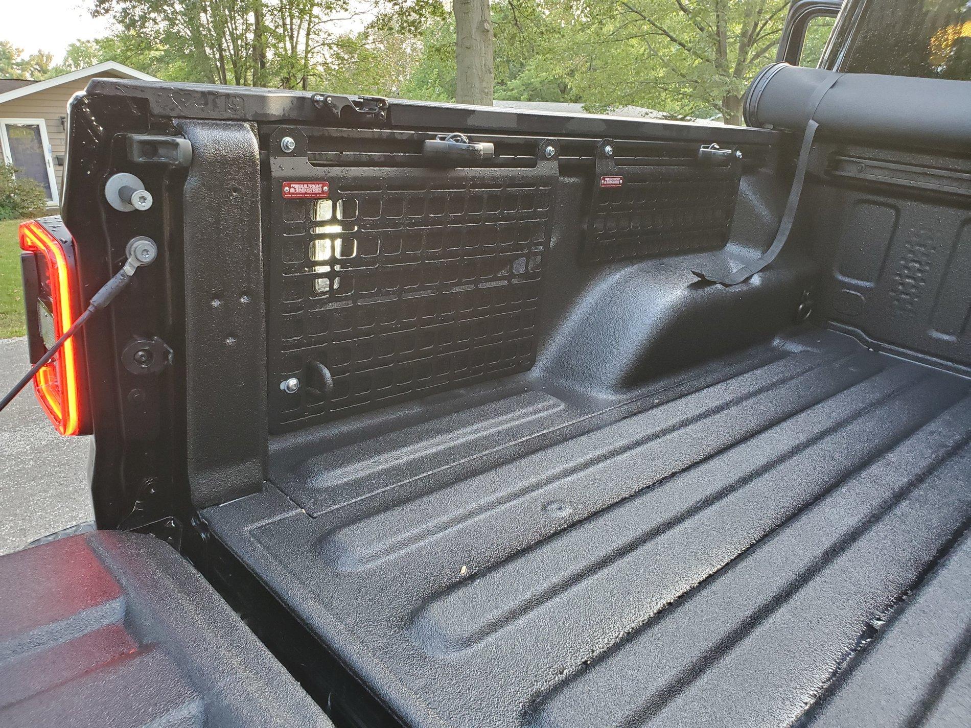 Jeep Gladiator BuiltRight Industries Bedside Racks - Any Interest? 20190920_183320[1]