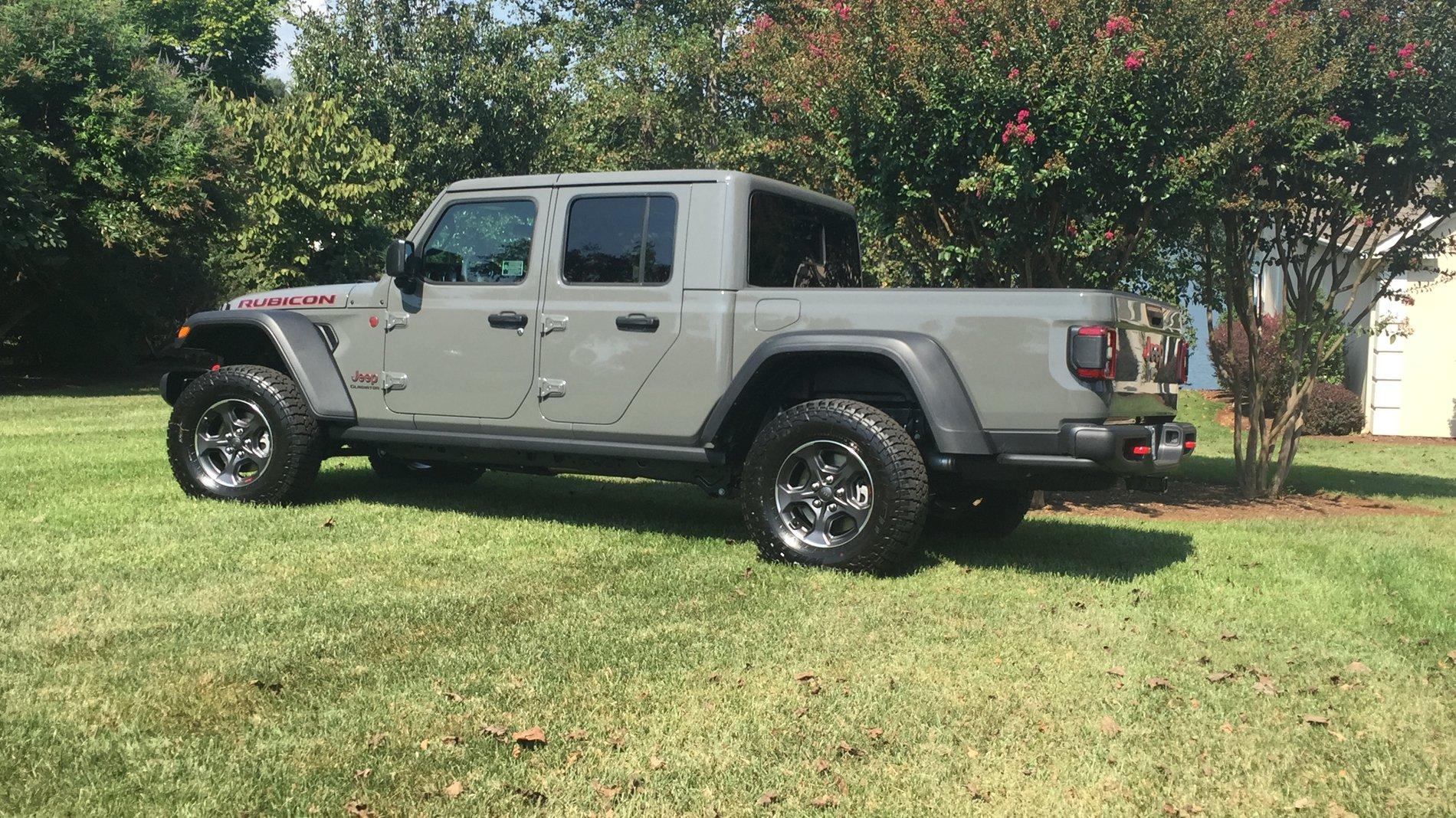 Jeep Gladiator STING GRAY Gladiator JT Club 9FA159EE-A28B-4117-BB39-0E6EE91EB15A