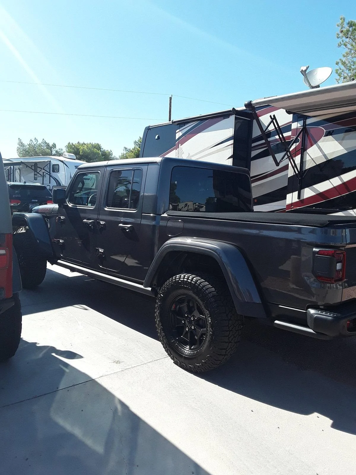 Jeep Gladiator First Granite Crystal VIN# Post Here 20190921_145345