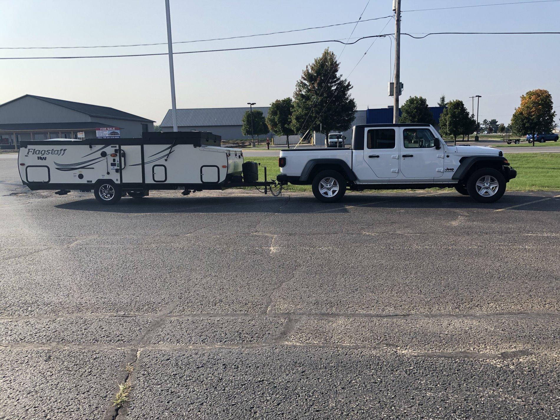 Jeep Gladiator Pulling a Camper 2019-09-21 09.57.57