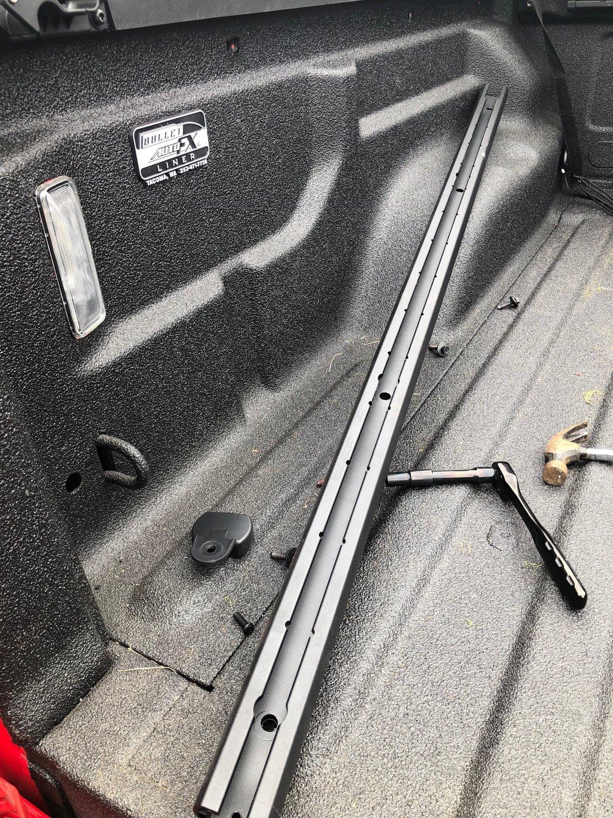 Jeep Gladiator Thule Xsporter Pro? 001 Cargo Rail Removed