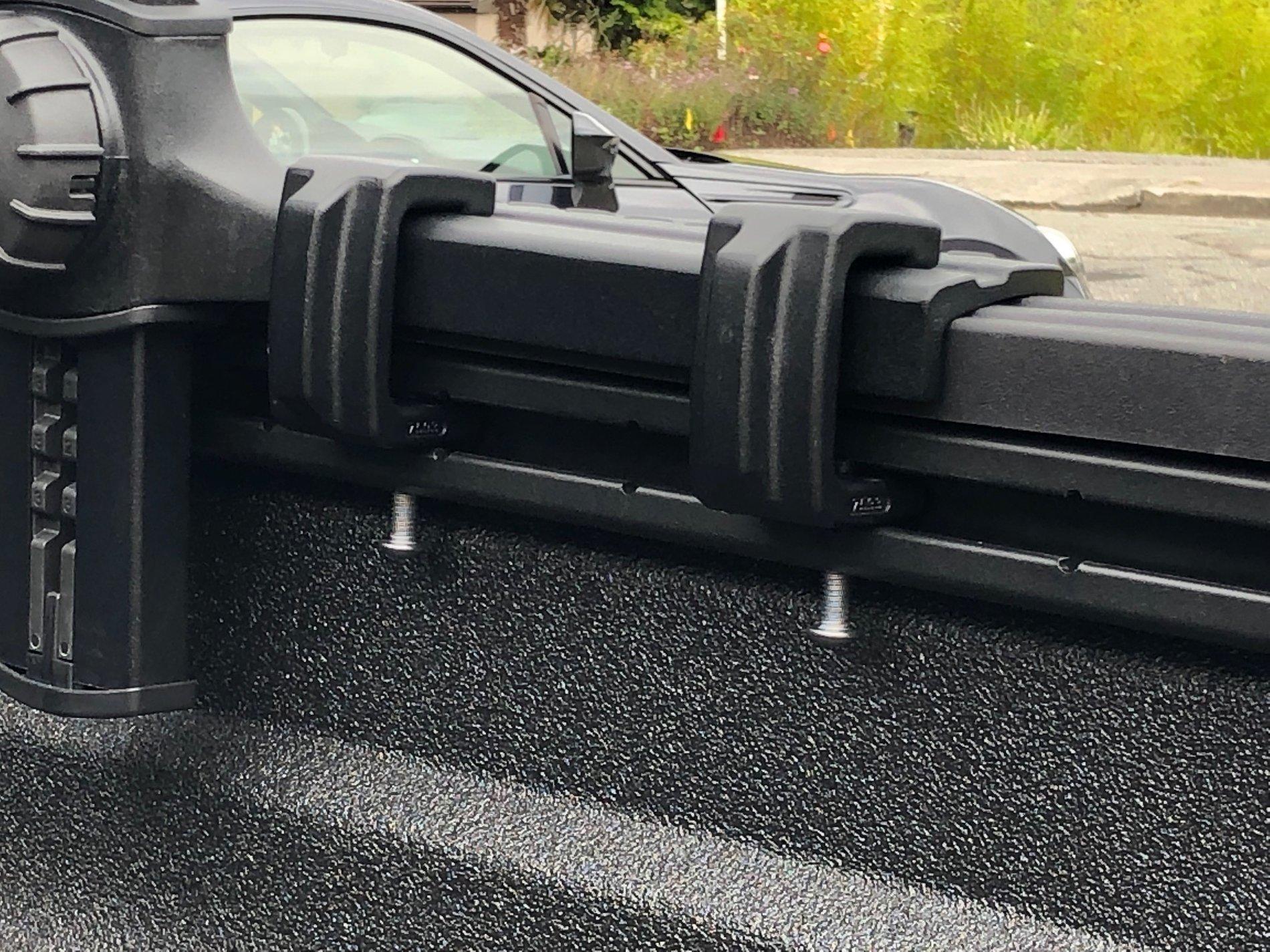 Jeep Gladiator Thule Xsporter Pro? 007 Passenger Side installed