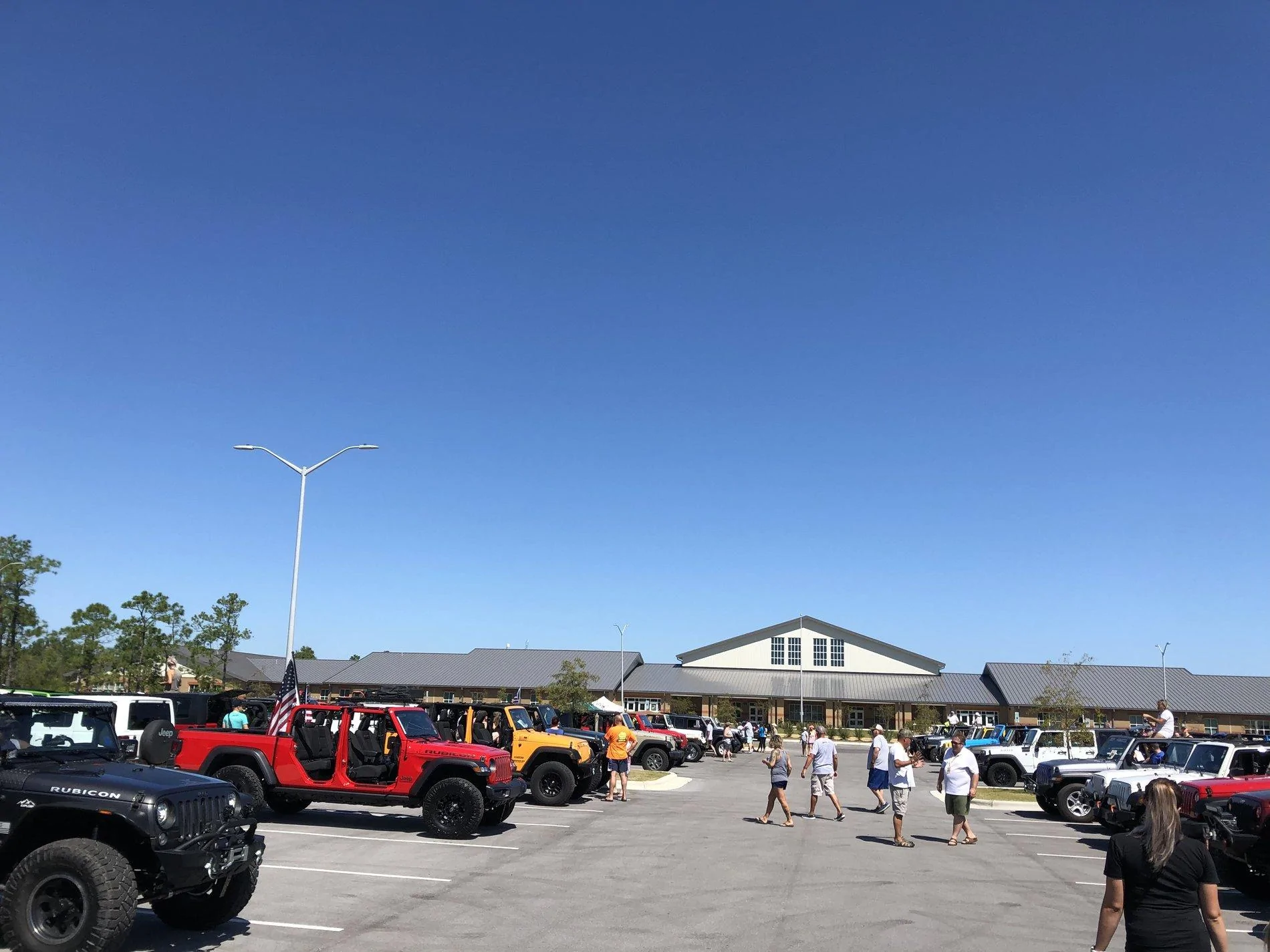 Jeep Gladiator Topsail Beach Jeep Week 5A926EDC-0A86-4620-82B5-5F7D15EB4561