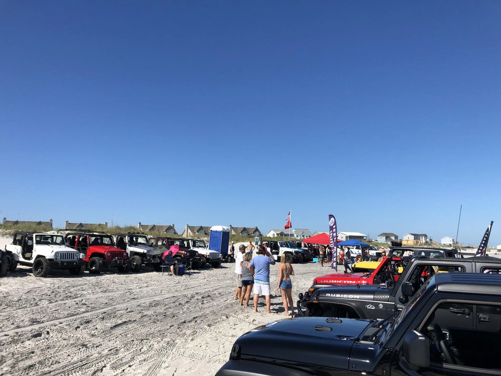 Jeep Gladiator Topsail Beach Jeep Week 9ED7C9FE-D141-47F1-AD86-BBD804AA3278