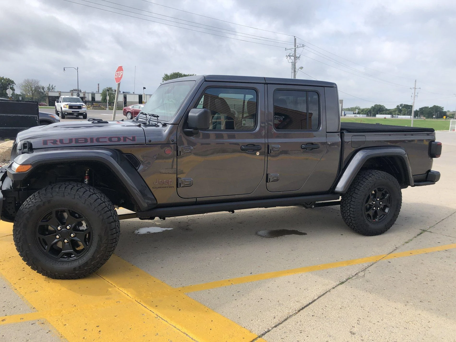 Jeep Gladiator First Granite Crystal VIN# Post Here 1817D799-5773-45F6-A98C-0DBC034F0FE1