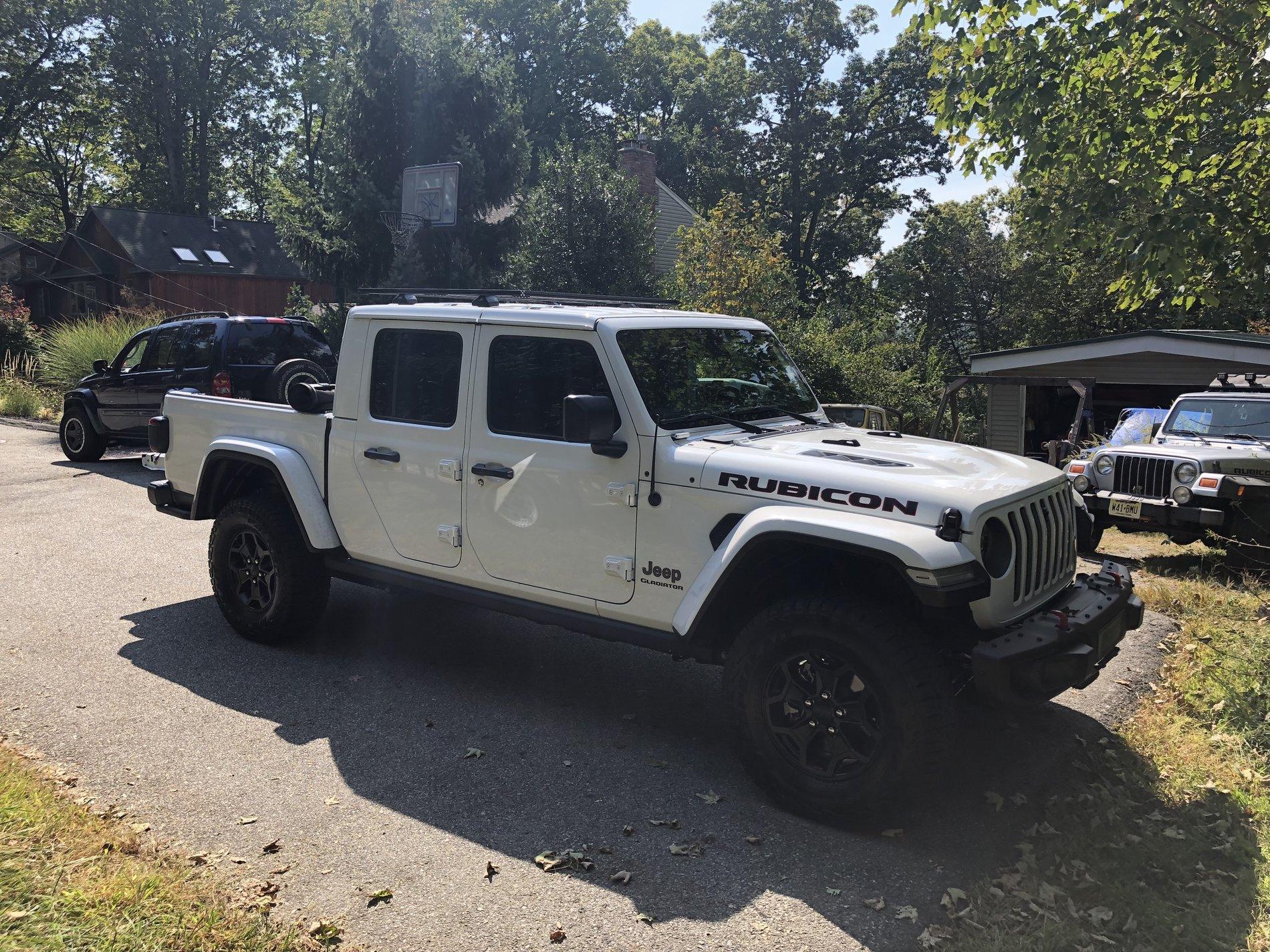 Jeep Gladiator Bobs BoxTop Camper IMG_4238.JPG