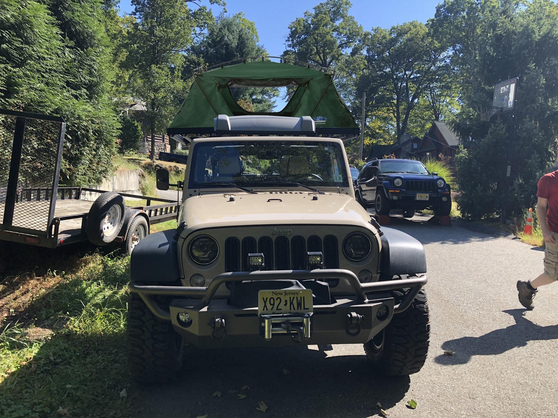 Jeep Gladiator Bobs BoxTop Camper Camper_option1