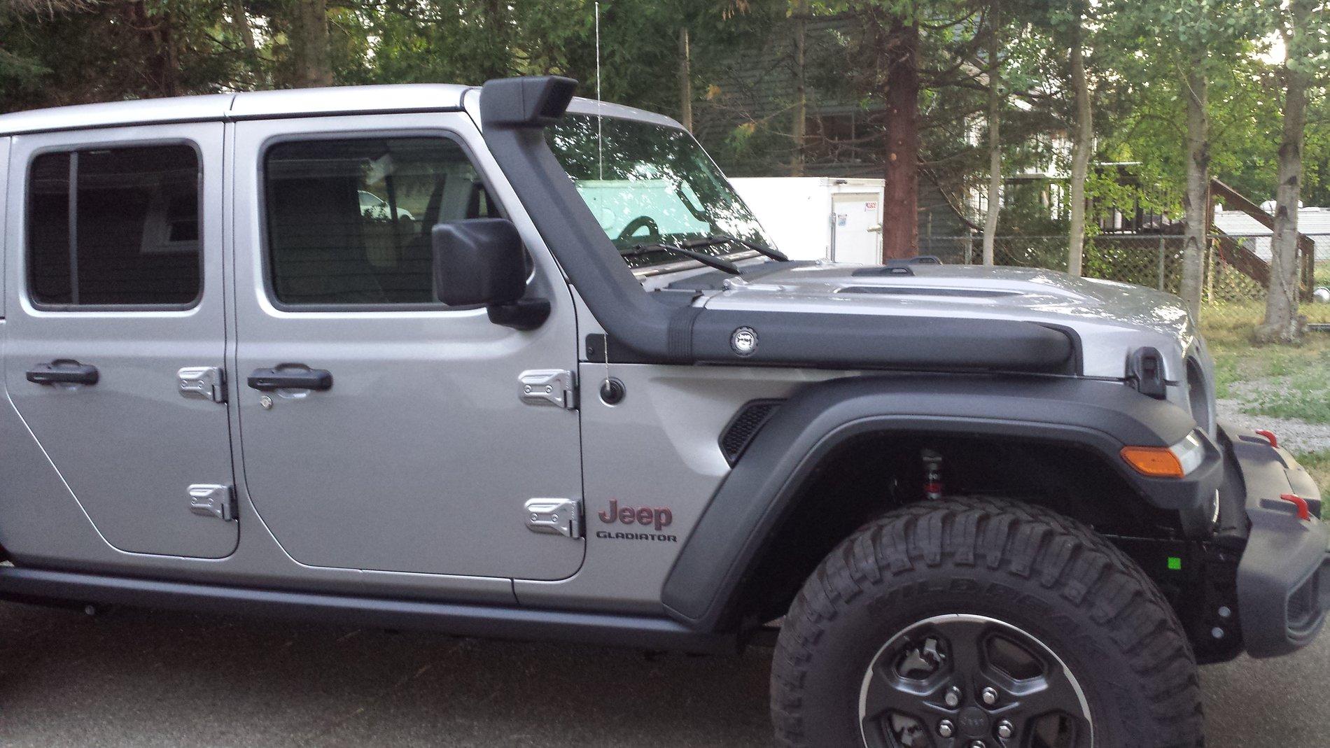 Jeep Gladiator Cutting the hood for cold air intake 20190726_054429