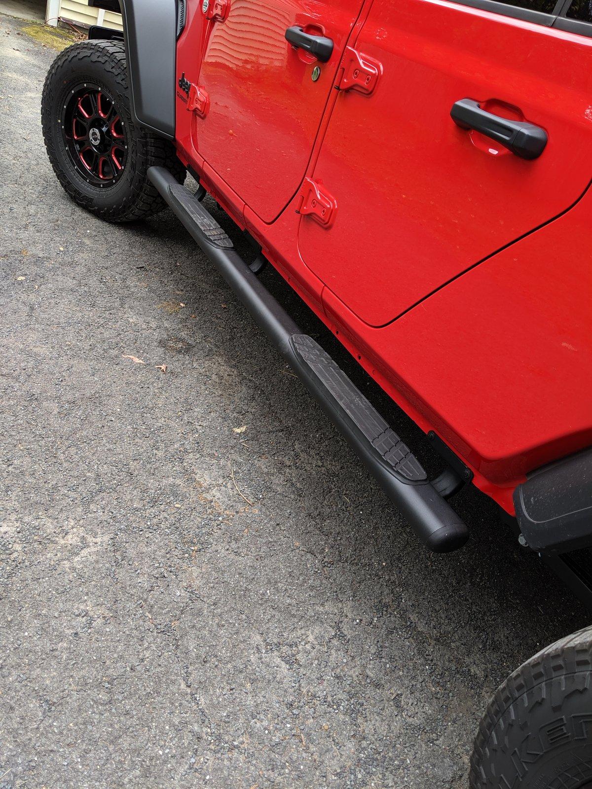 Jeep Gladiator 4" black rhino Xtreme nerf bars for sale (Albany , NY) IMG_20190923_152557_1