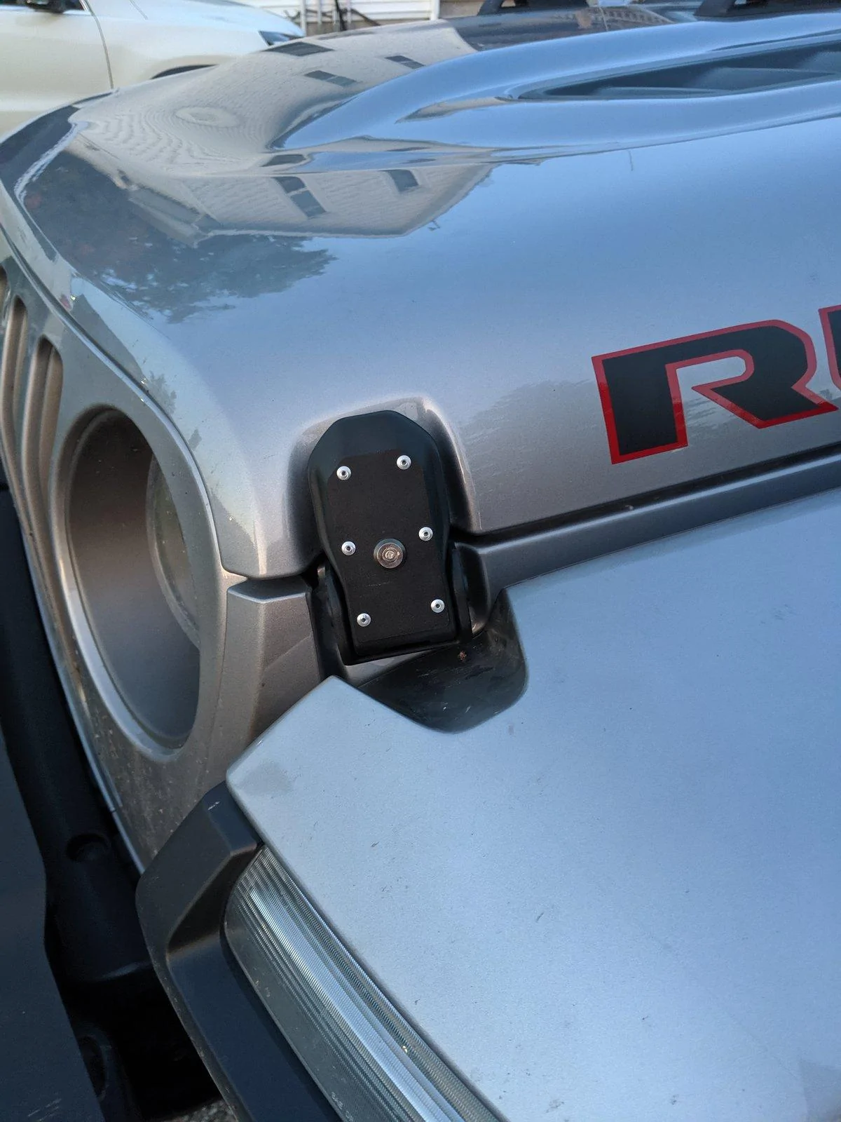 Jeep Gladiator Hood Locks MVIMG_20190923_192143