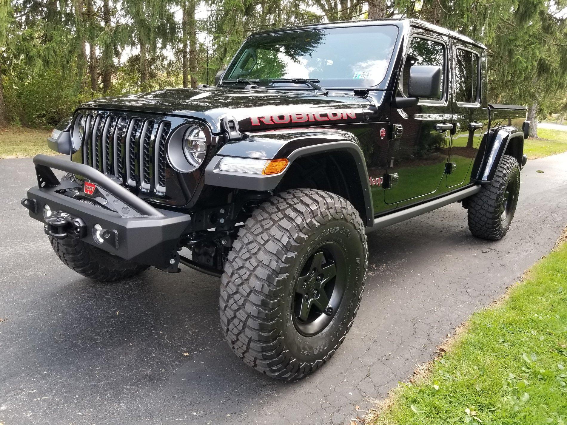 Jeep Gladiator Rock hard Mid-Width vs Ace Stubby 20190922_134704-
