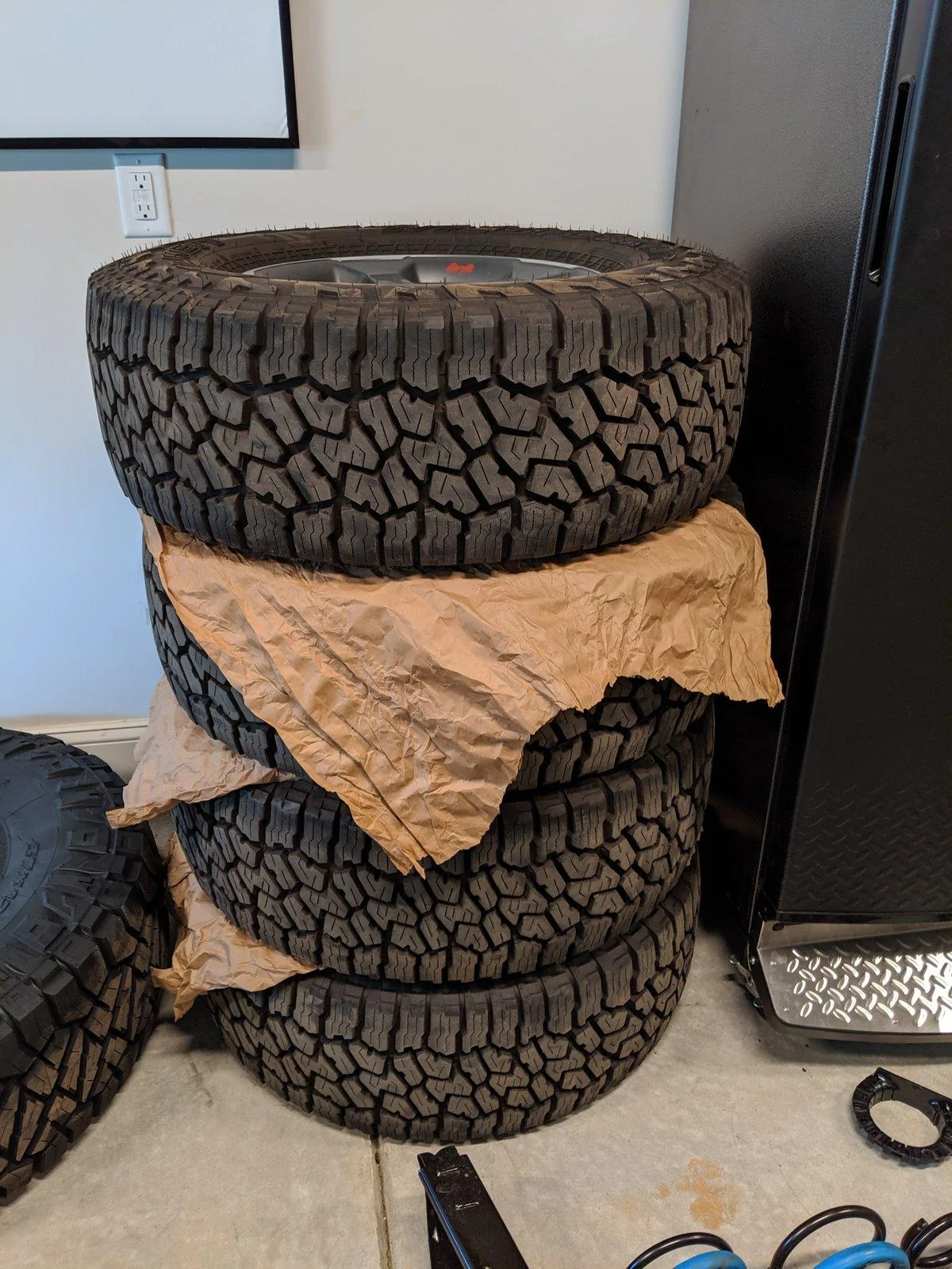 Jeep Gladiator 4 Gladiator Rubicon Wheels and Falken Wildpeak Tires IMG_20190924_084138