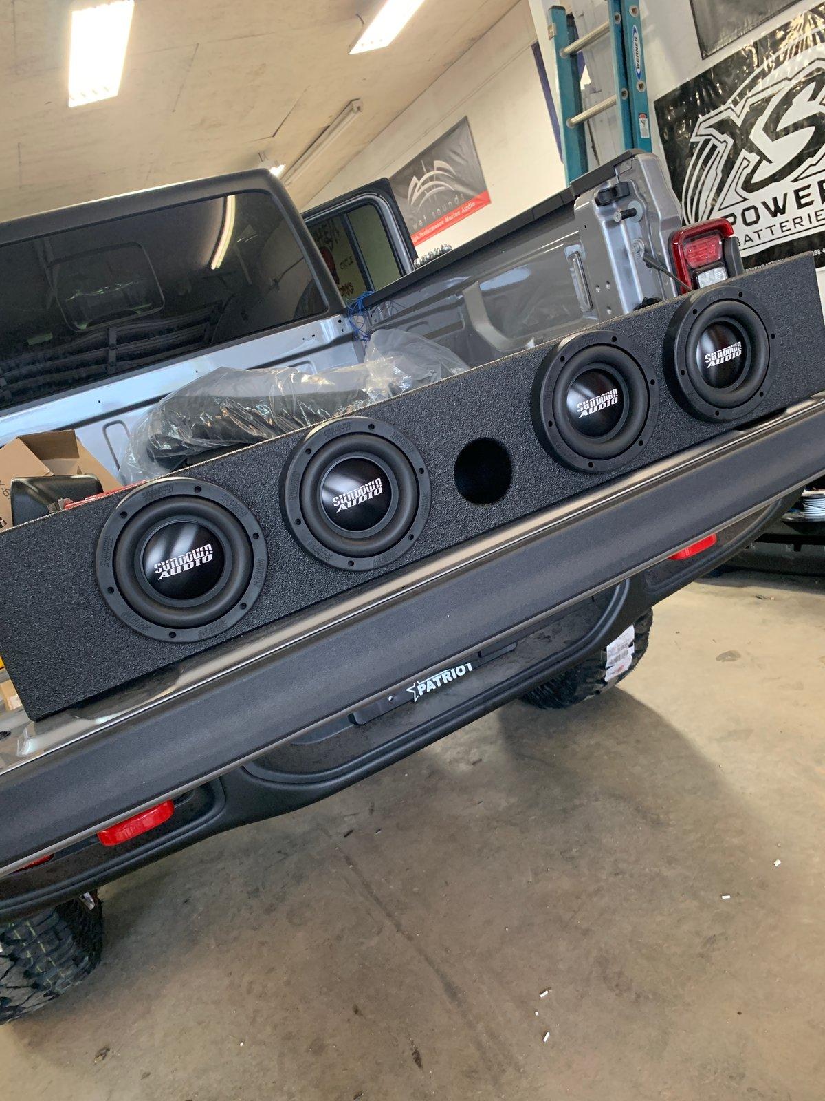 Jeep Gladiator Premium audio real world experience 87A09D07-9593-49A8-8C33-A86BD77C20A8