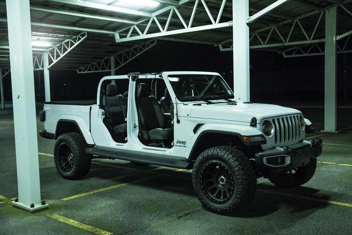 Jeep Gladiator 2020 Gladiator Overland Journal DSC-0849