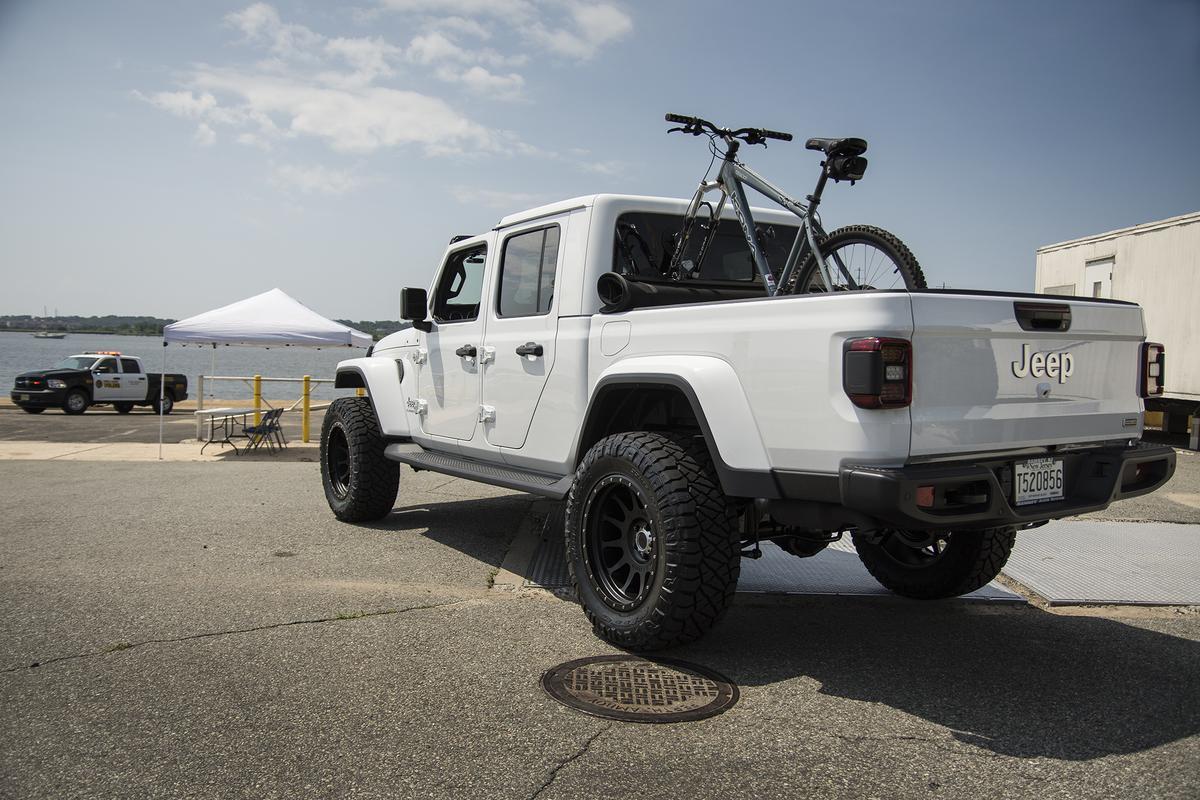 Jeep Gladiator 2020 Gladiator Overland Journal DSC-9808