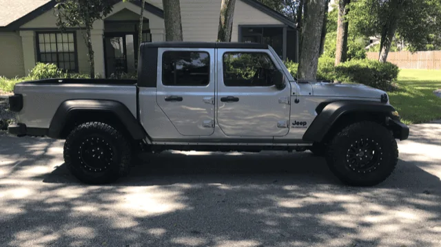 Jeep Gladiator BILLET SILVER Gladiator JT Club IMG_1737
