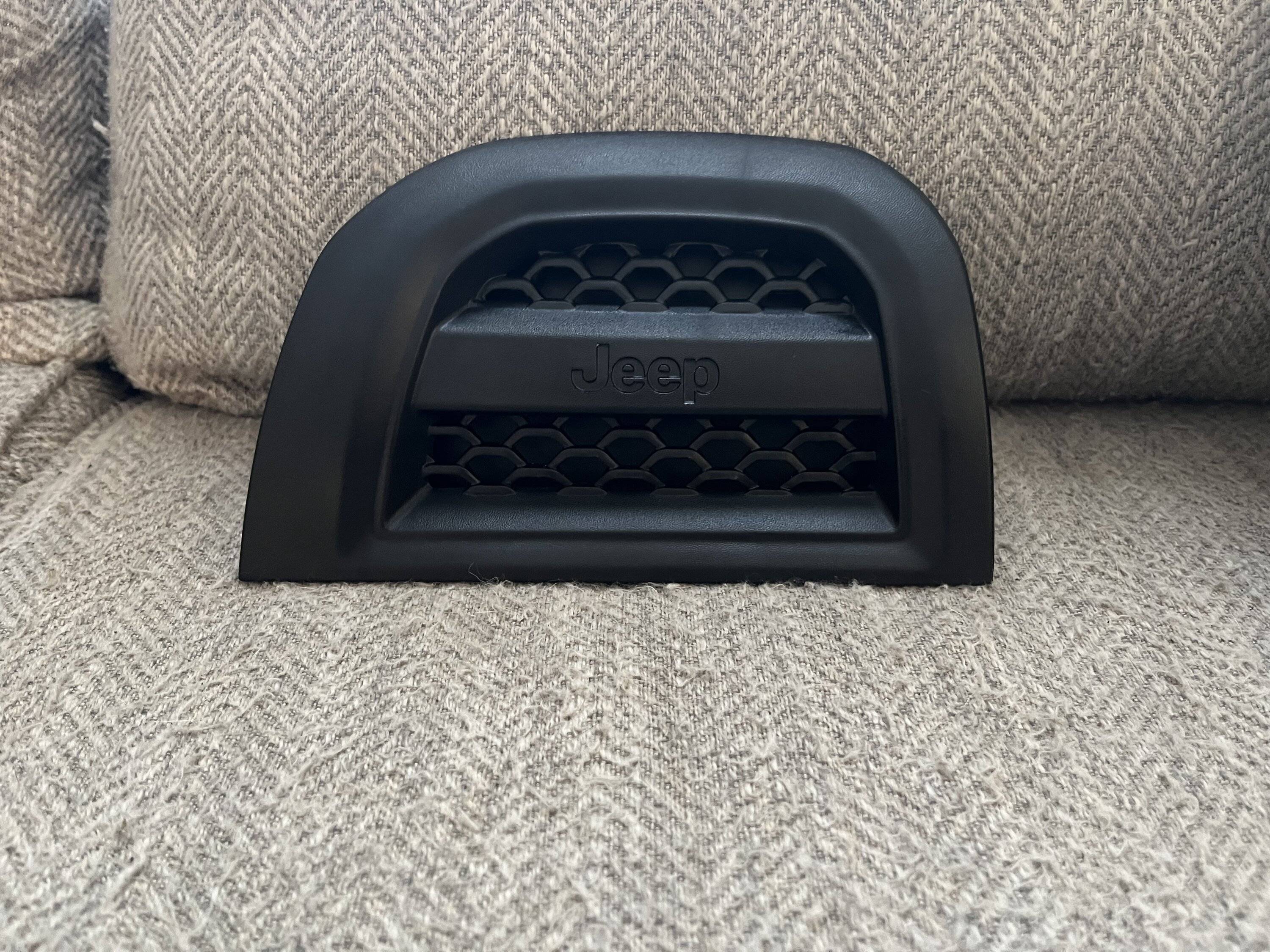 Jeep Gladiator Mopar cold air intake hood vent kit for 2018 to 2023 Jeep Wrangler And Gladiator hoods. IMG_3826