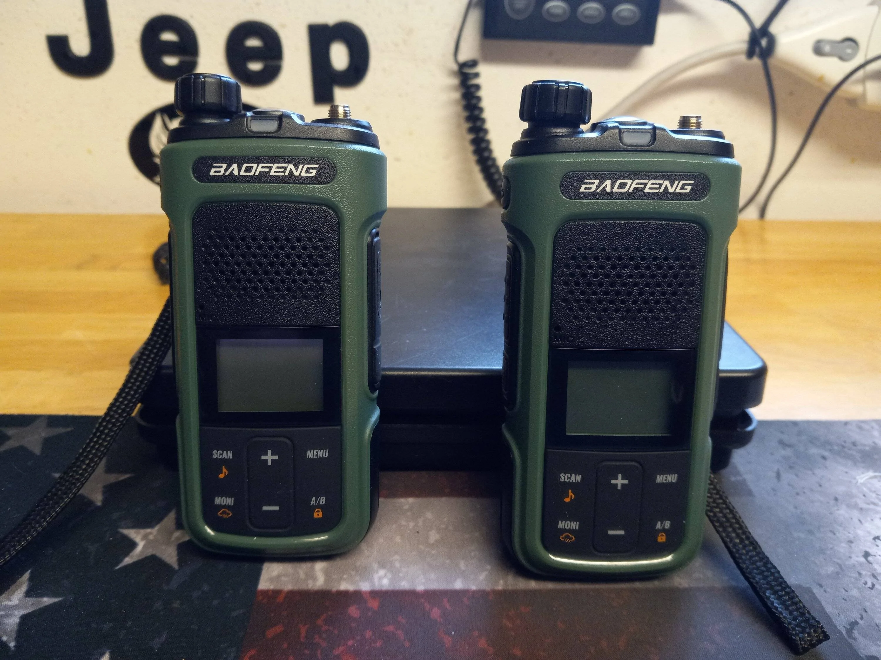 Jeep Gladiator GMRS Handheld Radios 20231008_114849