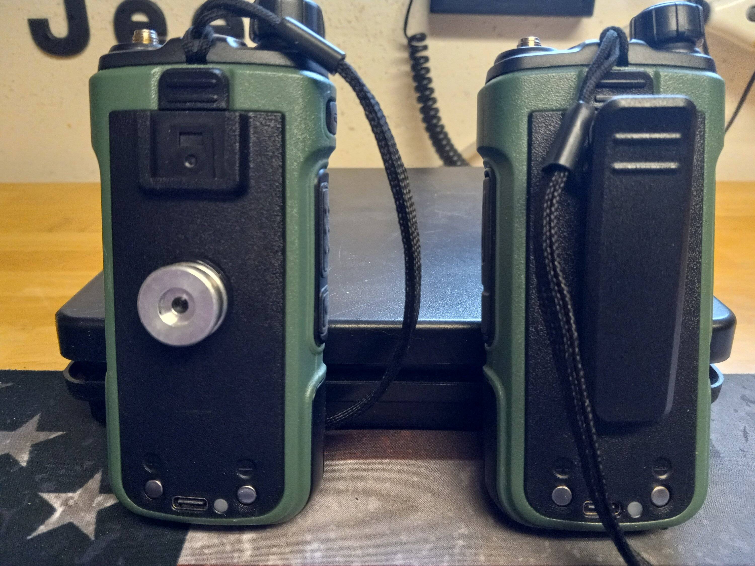Jeep Gladiator GMRS Handheld Radios 20231008_114902