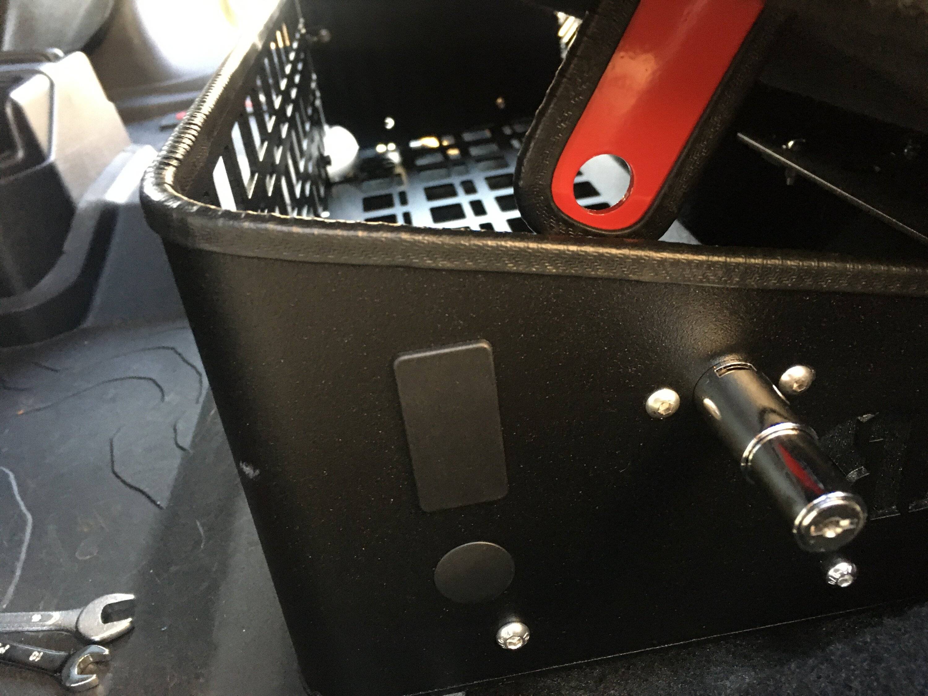 Jeep Gladiator Locking Rear Seat IMG_6537.JPG