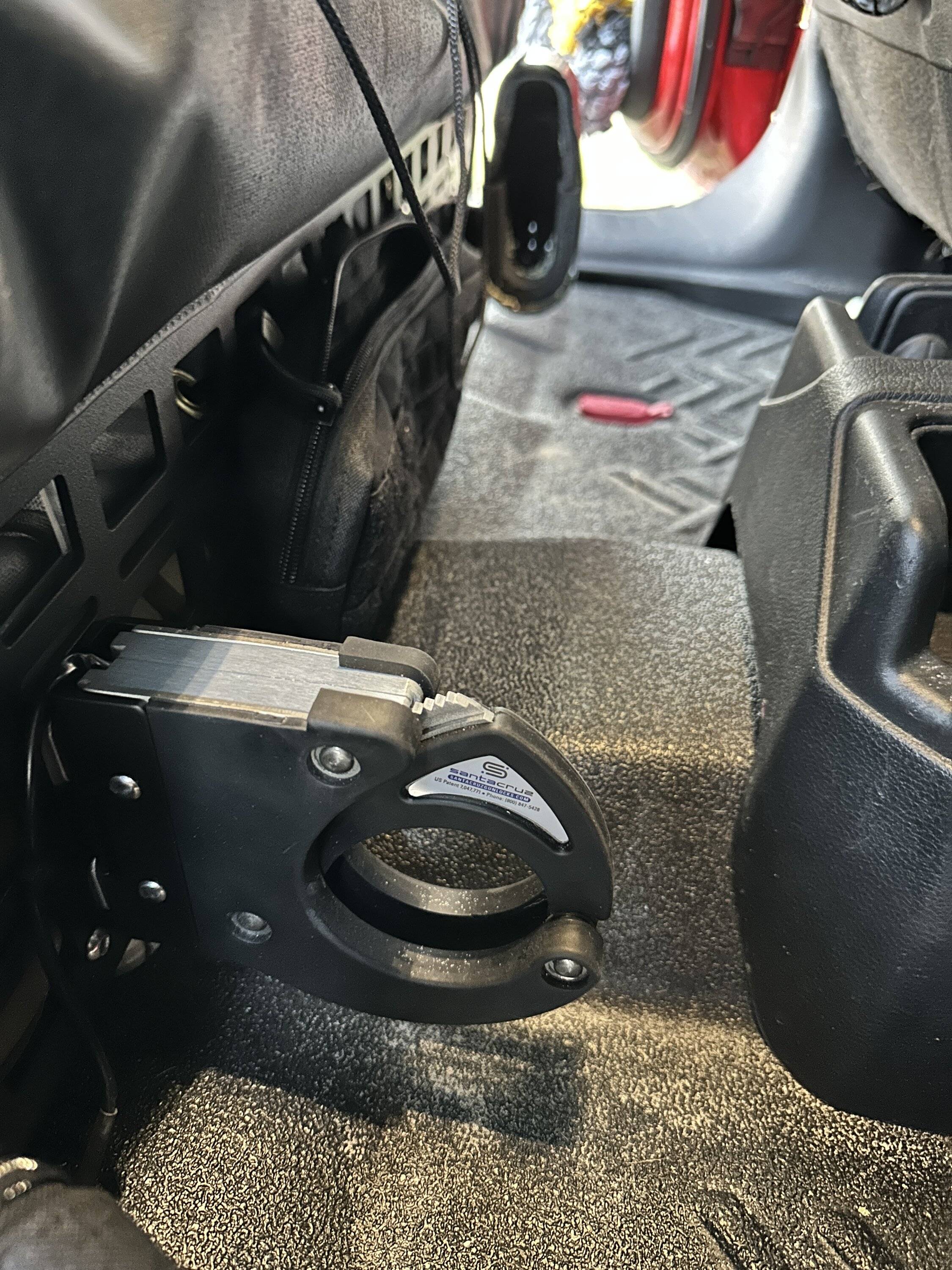 Jeep Gladiator Locking Rear Seat IMG_2300