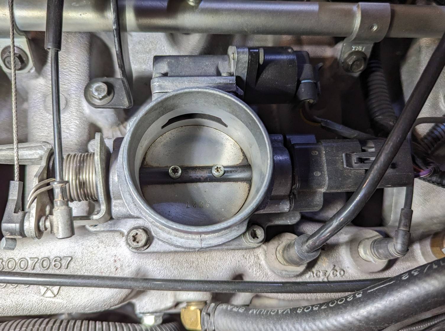 Jeep Gladiator Throttle Body Clean PXL_20231013_133813958