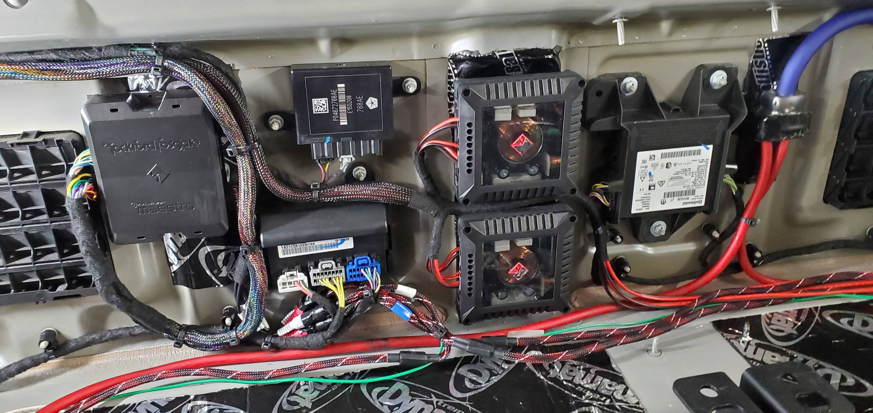Jeep Gladiator Fox Acoustics Sub Box JT1