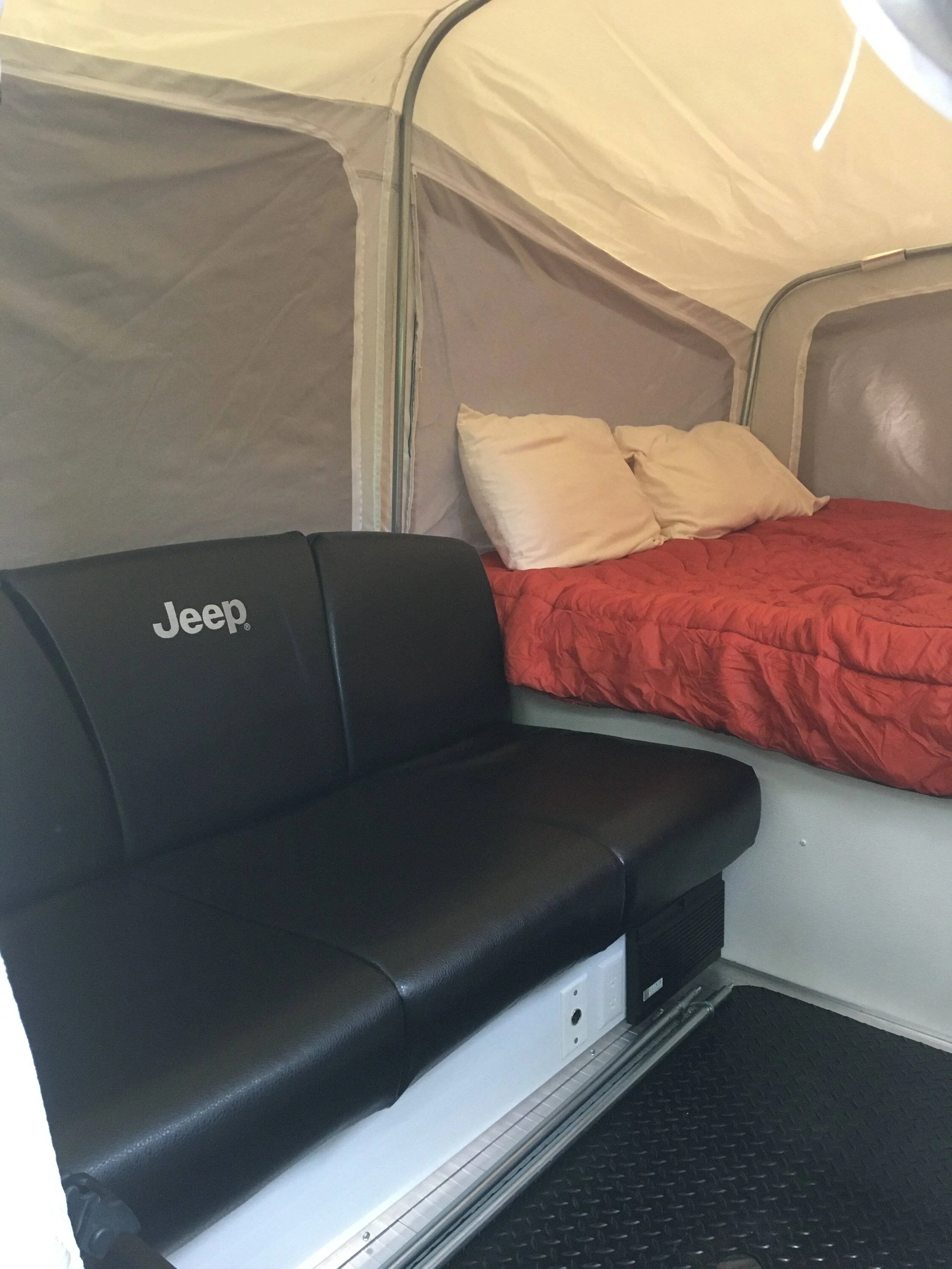 Jeep Gladiator Livin Light Jeep Trail Edition 6256DAFD-9AC5-4A50-BF3A-9AF486C5E3AA