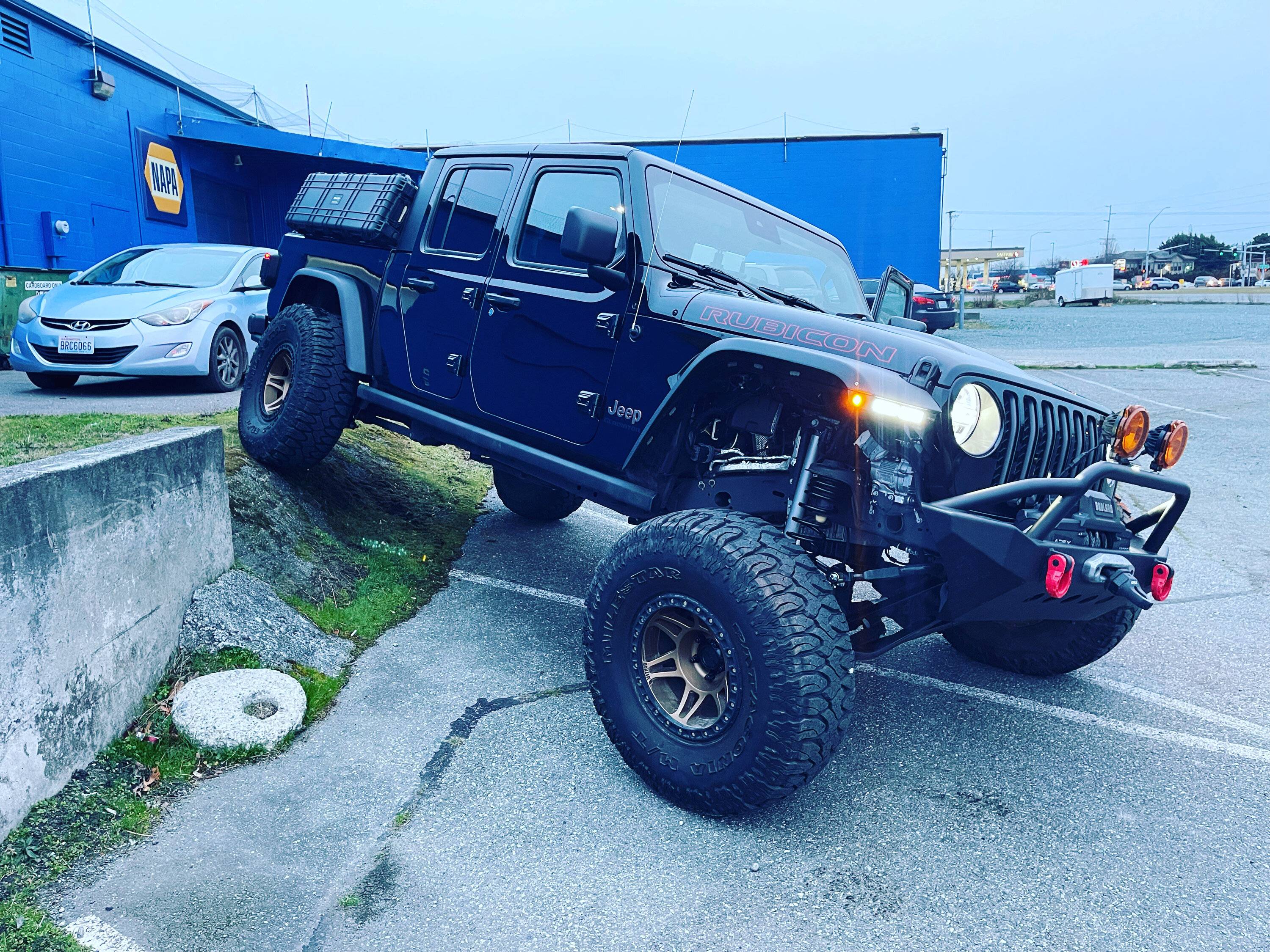 Jeep Gladiator Chopped Rubicon fenders D87D80F4-6175-4142-AD7B-E74E0E752107