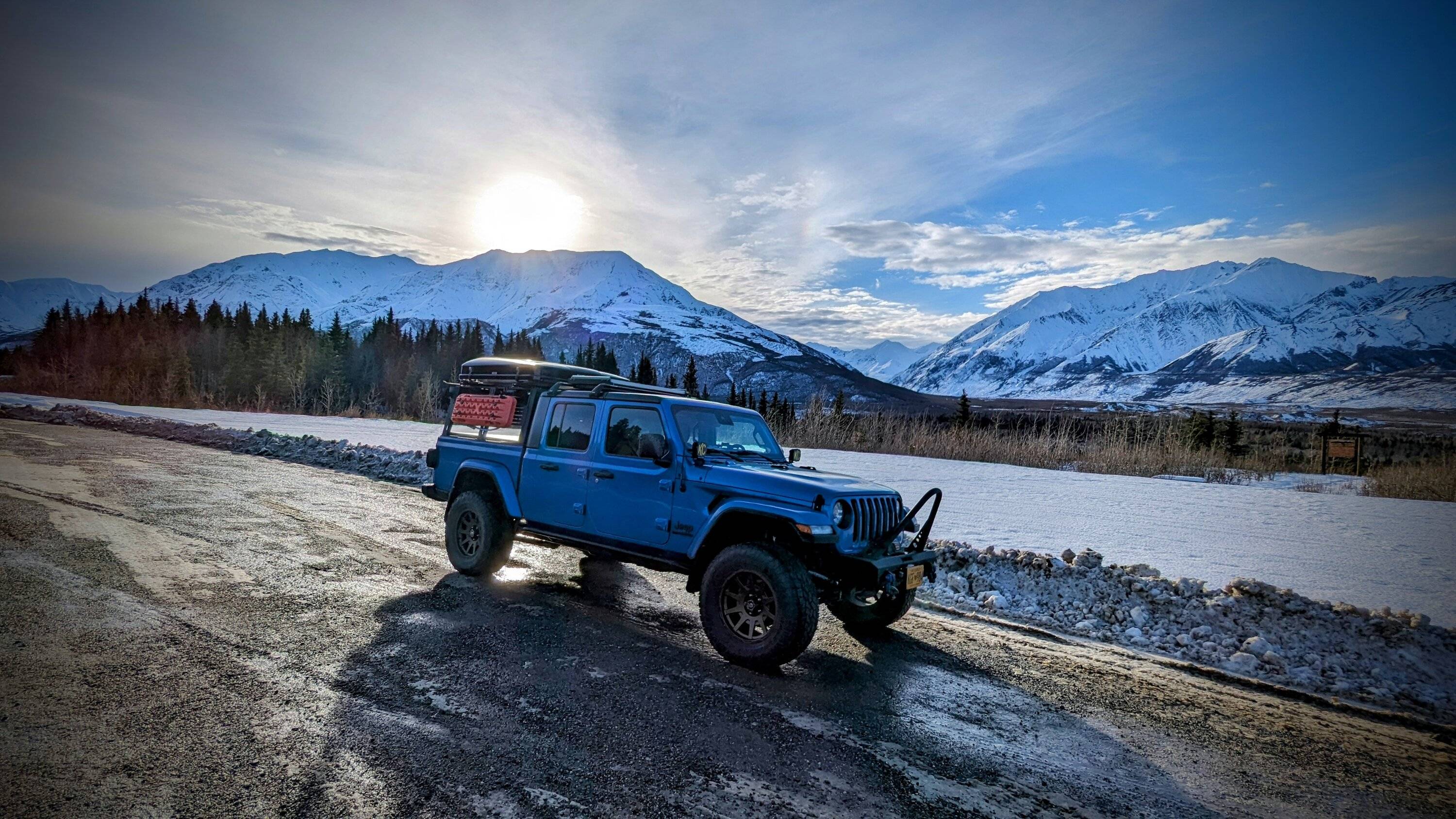 Jeep Gladiator Alaska Daily Drivers: Hydro Blue 80A and Bright White JTR PXL_20231014_235114656~2