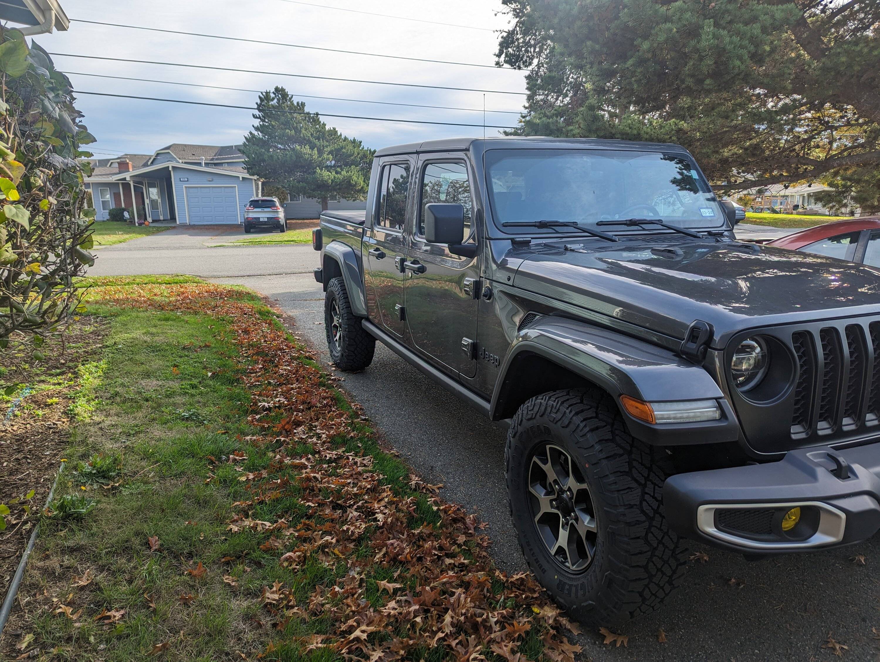 Jeep Gladiator USAA Tire Discount PXL_20231015_174854822