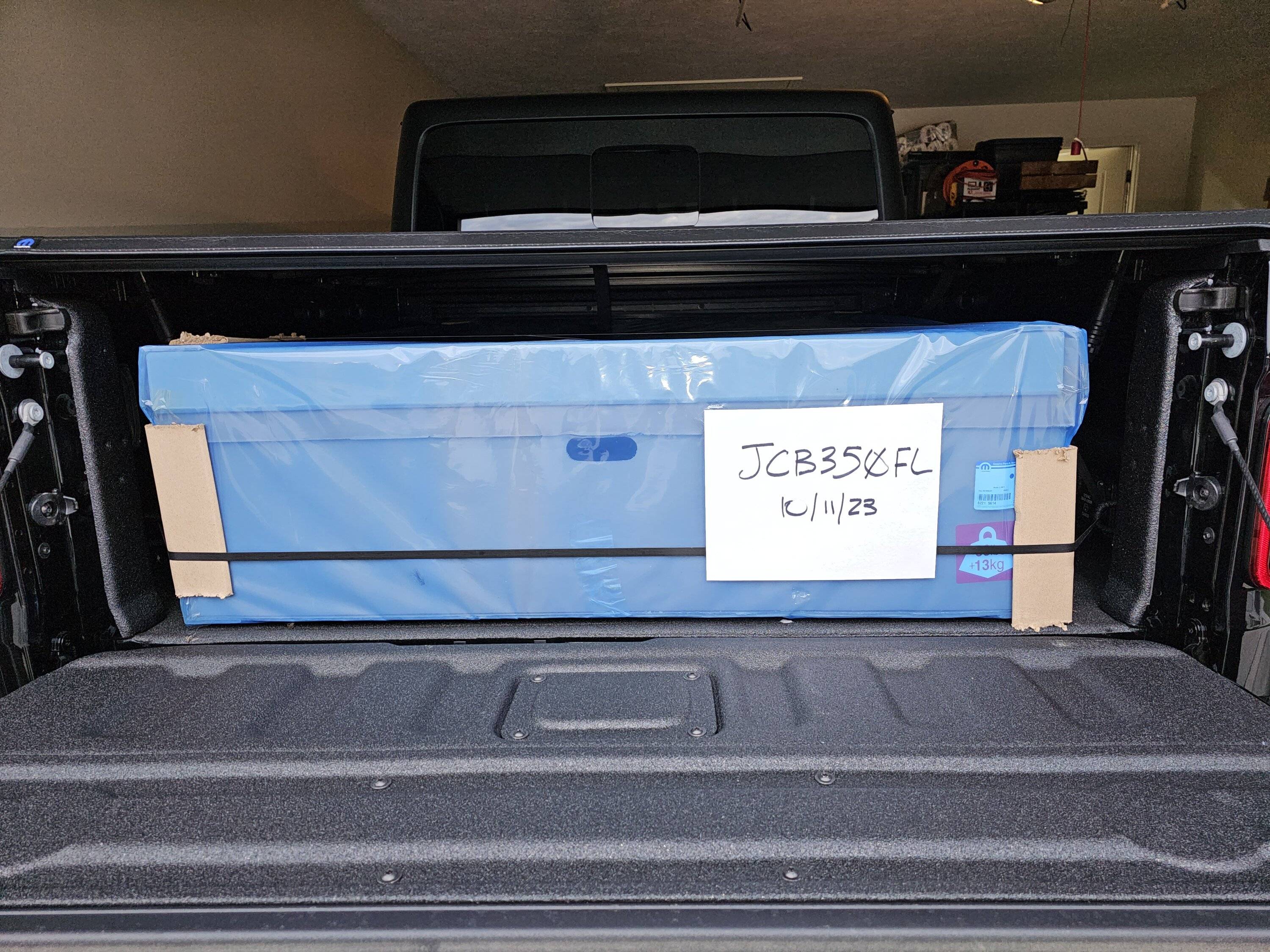 Jeep Gladiator Mopar Gladiator Premium Soft Top - New in Box 20231011_183629