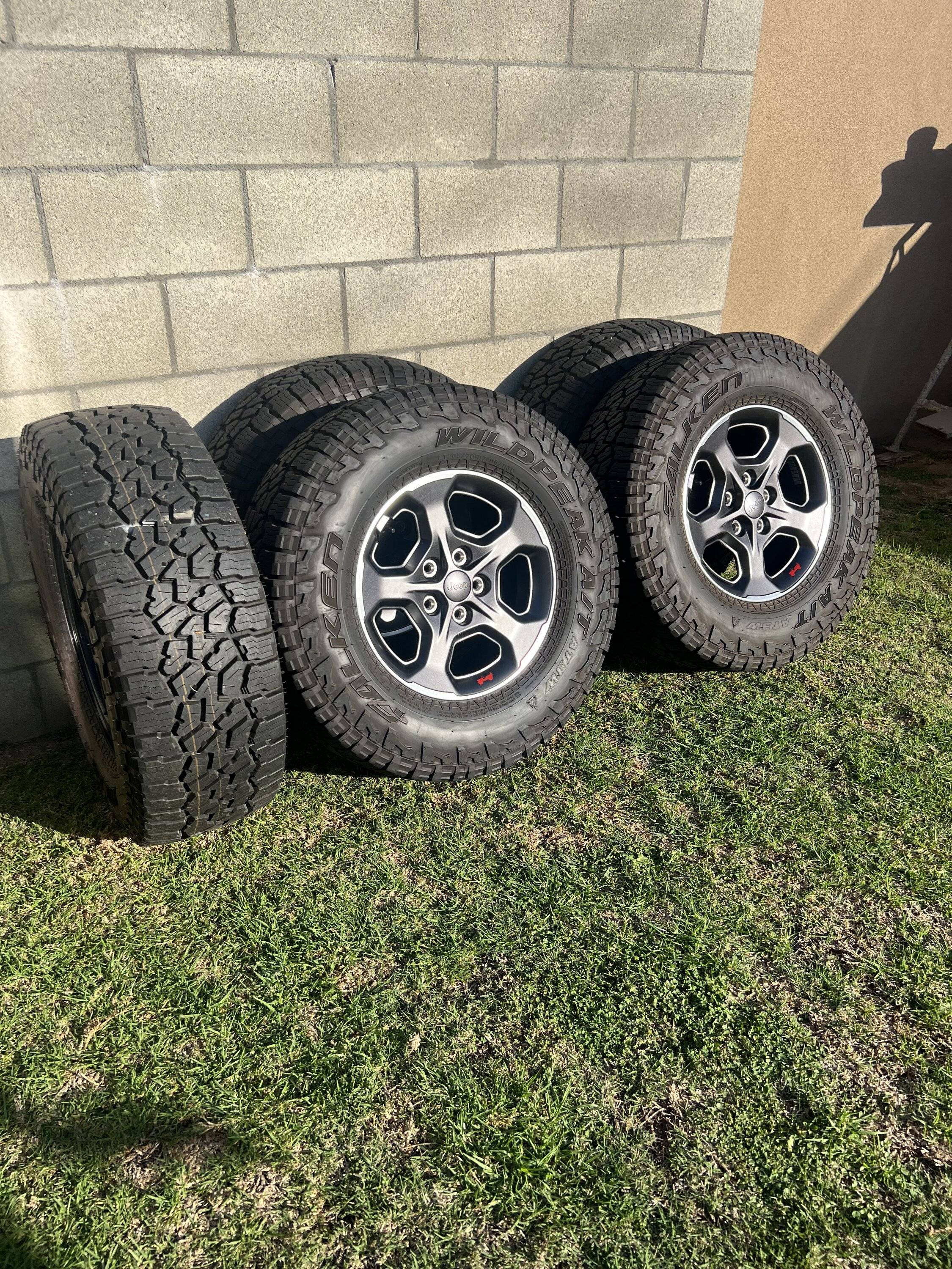 Jeep Gladiator 2023 Gladiator Rubicon Tires and Wheels…. IMG_7703
