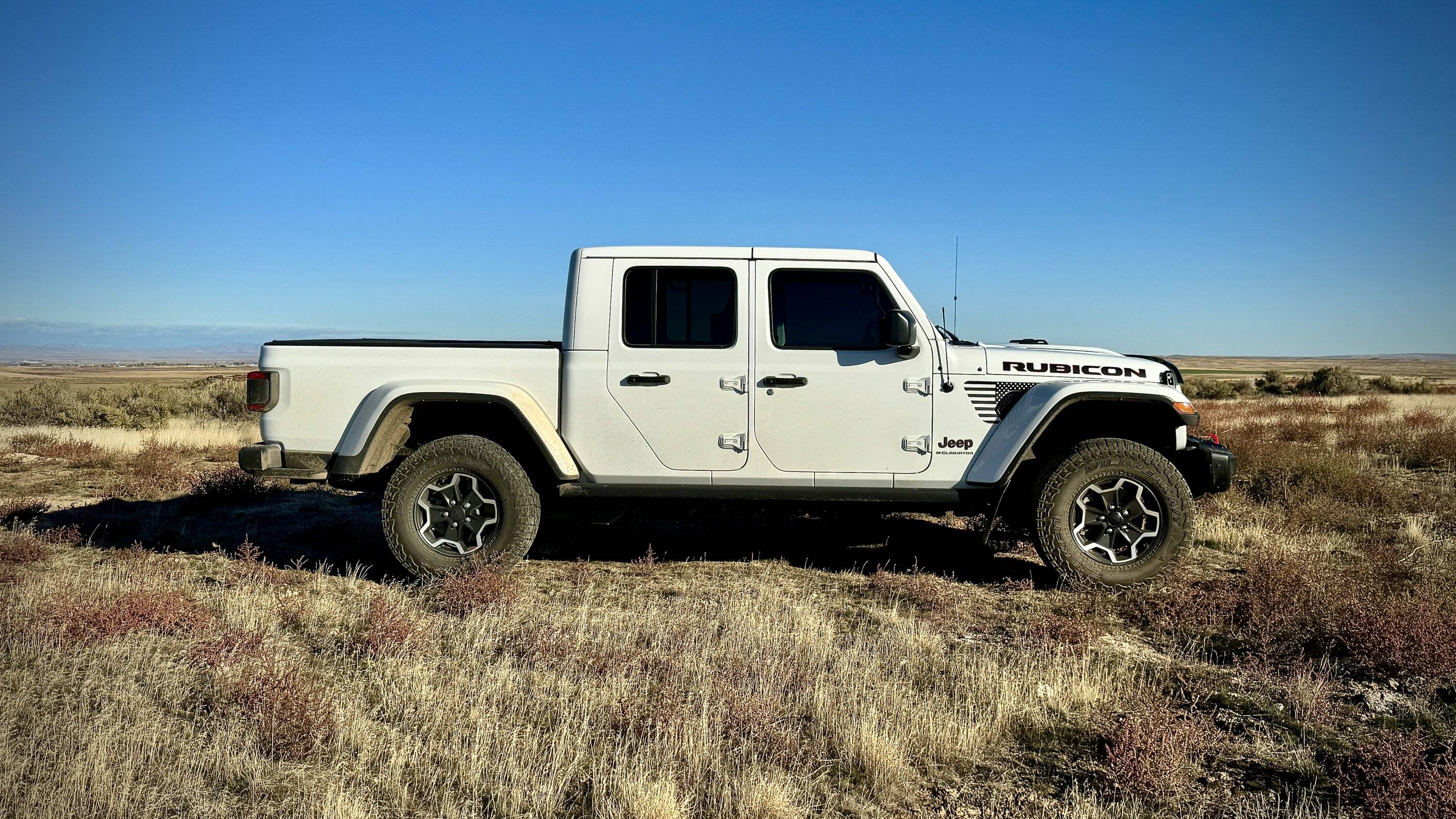 Jeep Gladiator BRIGHT WHITE Gladiator JT Club IMG_0035