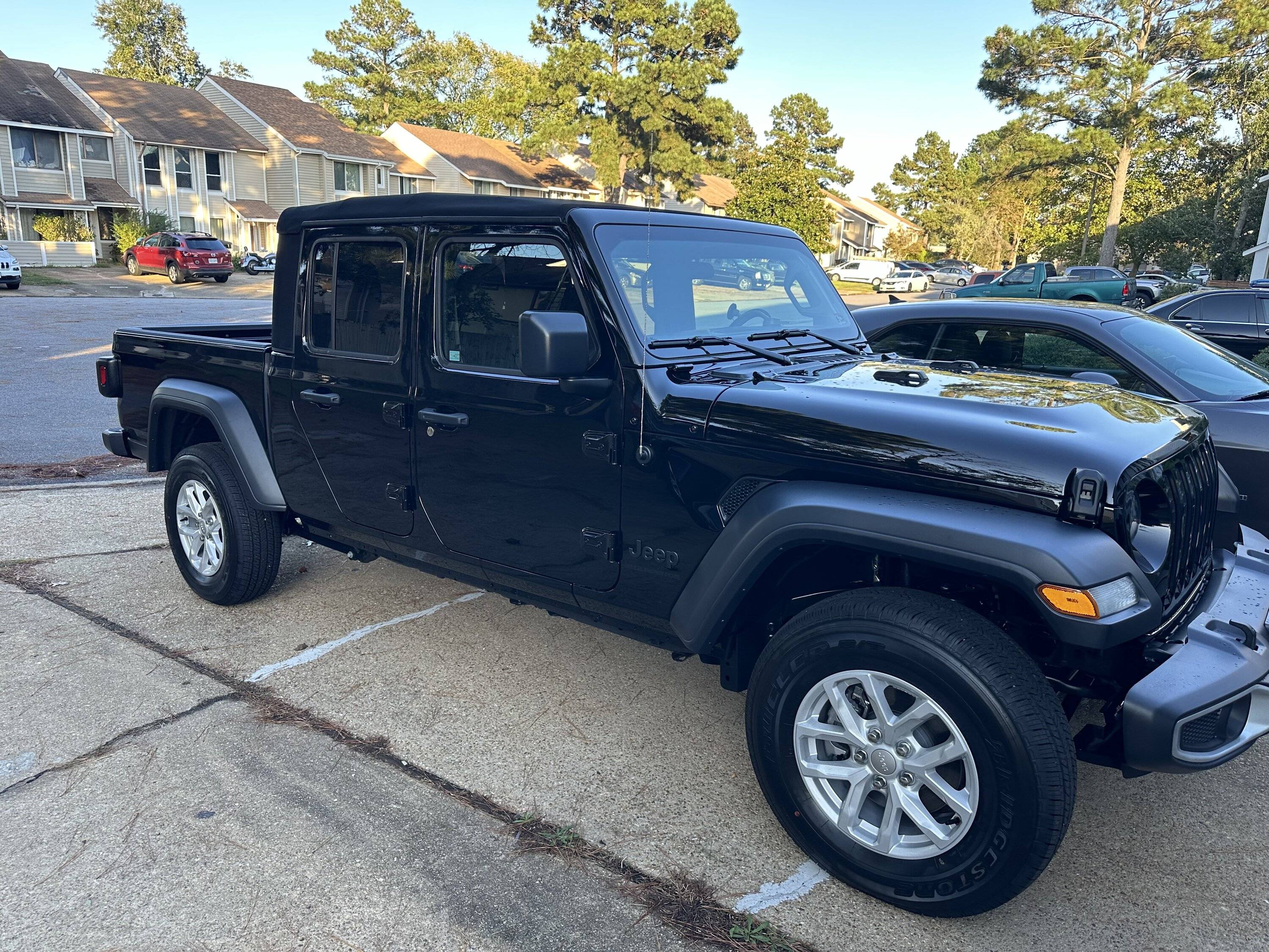 Jeep Gladiator New Sport S owner IMG_4829