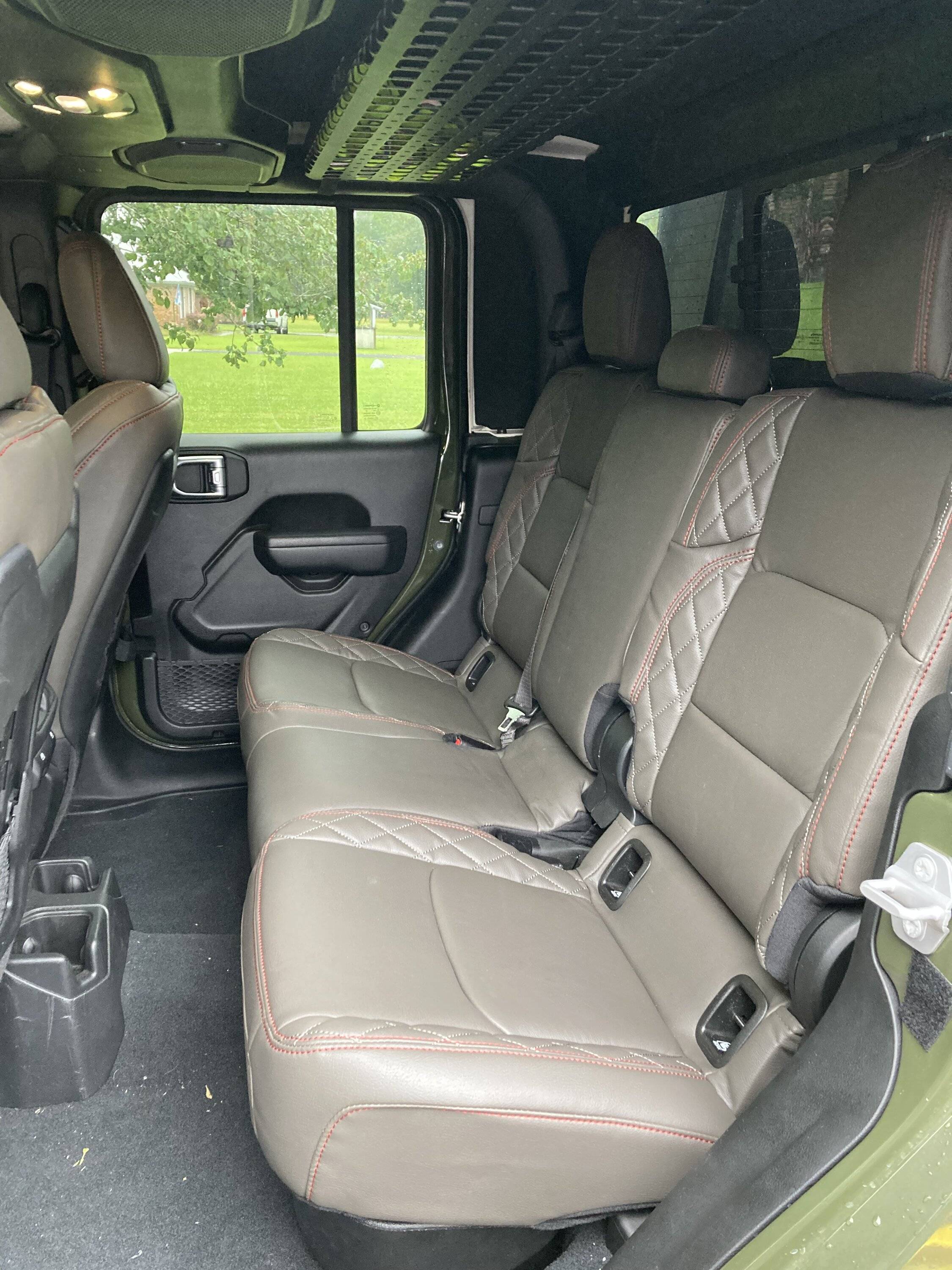 Jeep Gladiator Katzkin seat pictures IMG_1494