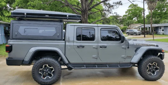 Jeep Gladiator Frontrunner Slimline II Roof Rack - Has Anyone Mounted On Front of Cab? 1697631134468