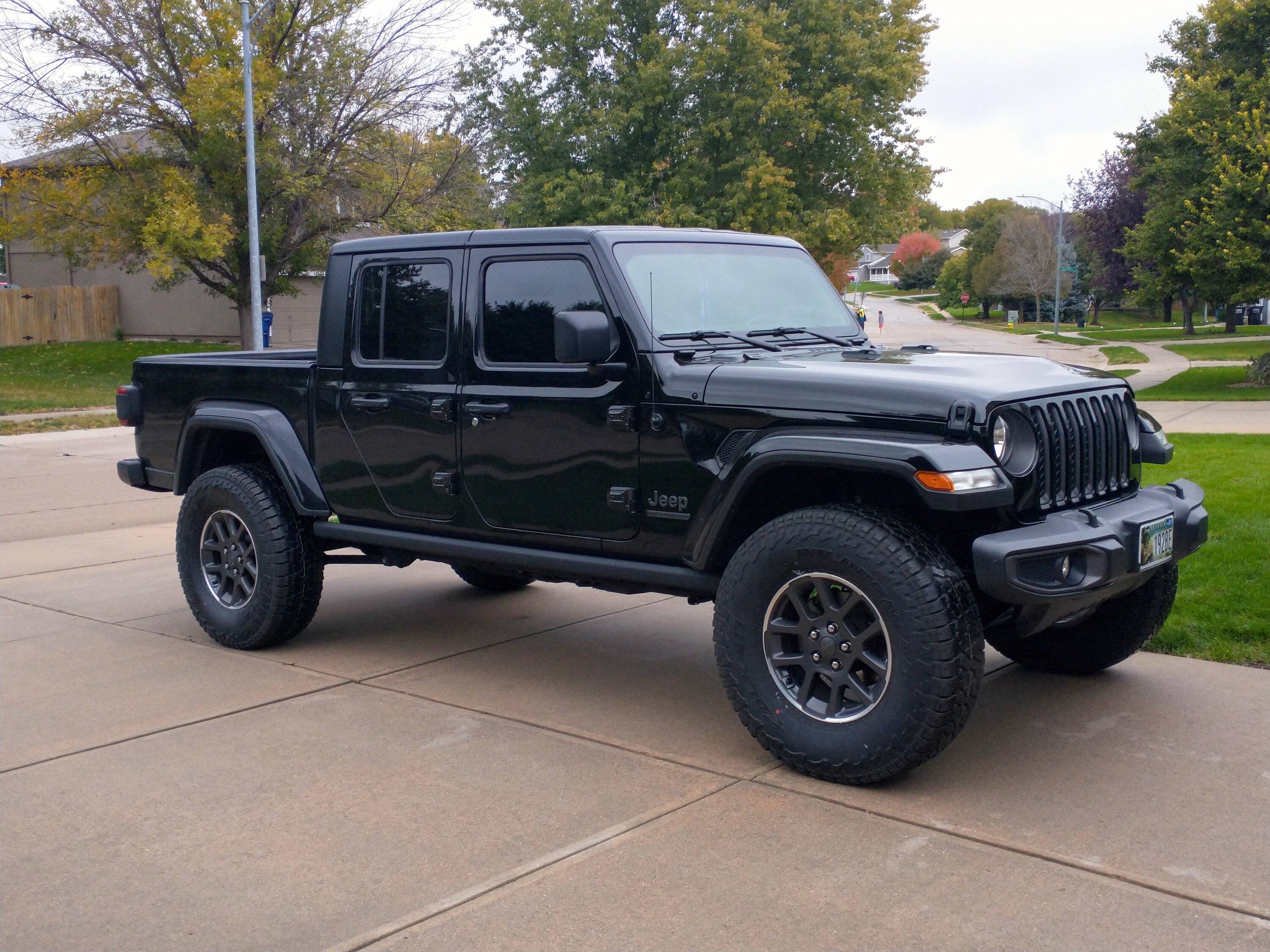 Jeep Gladiator BLACK Gladiator JT Club Installed 2